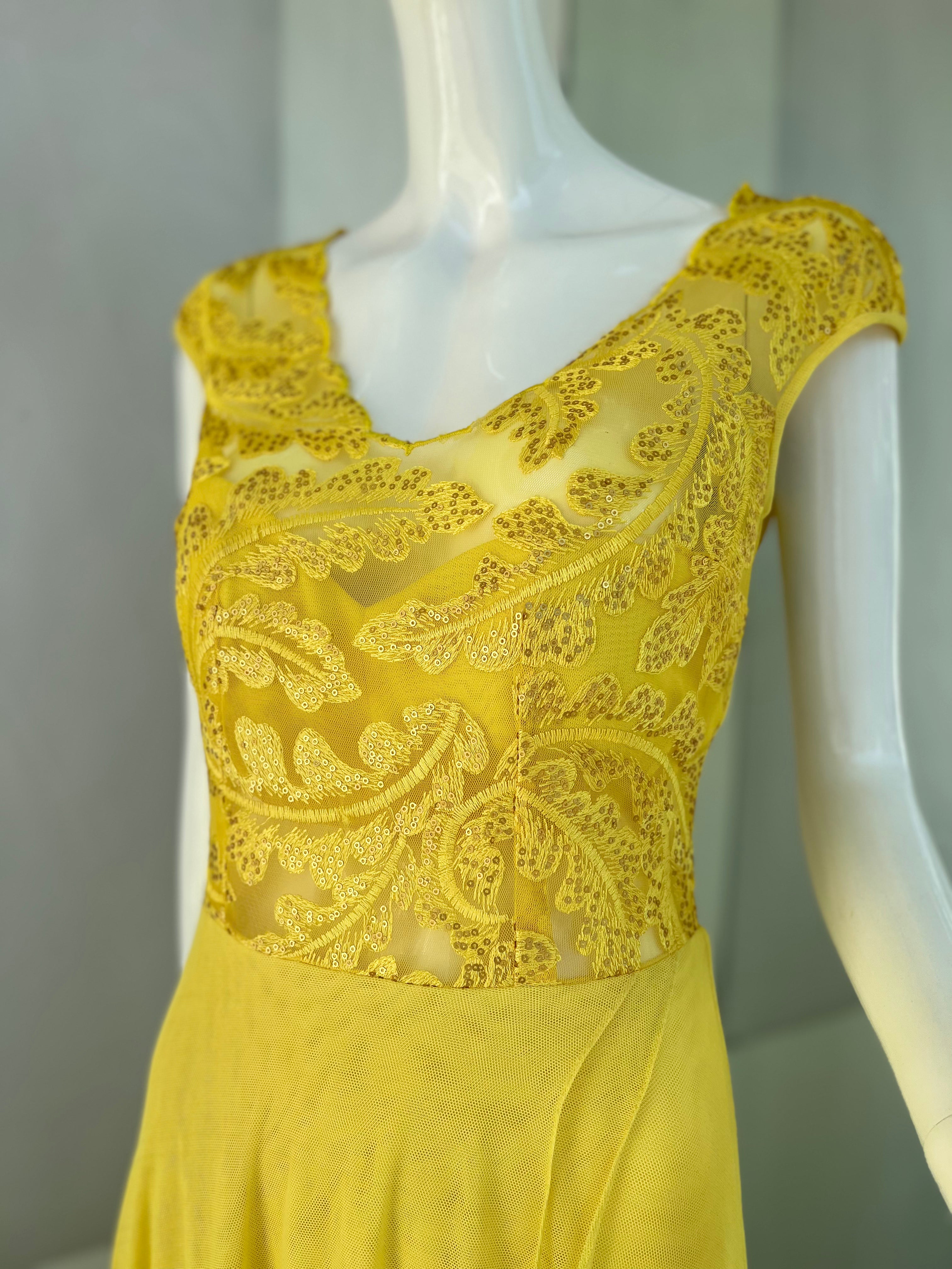 VESTIDO LARGO AMARILLO ENCAJE