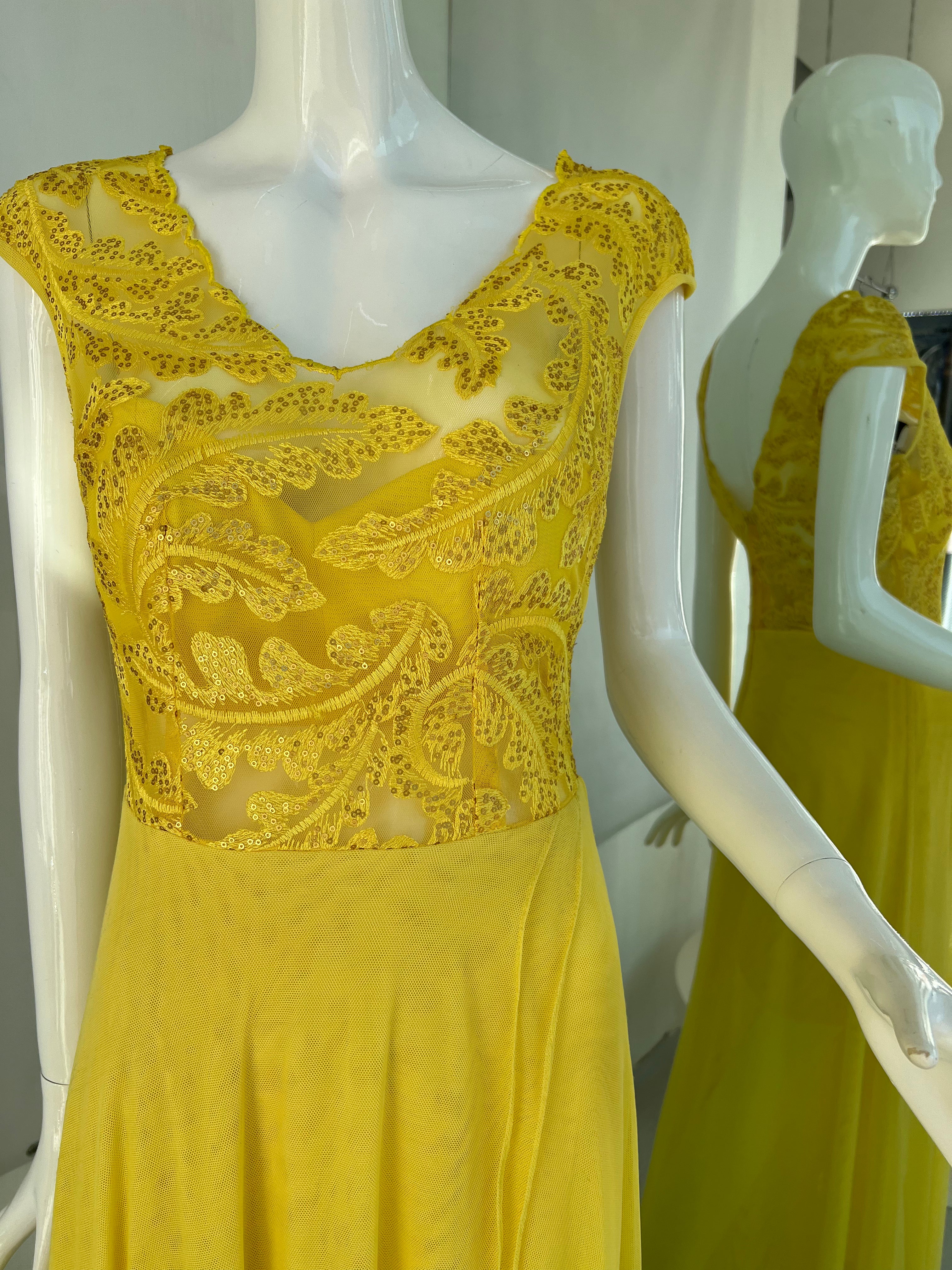 VESTIDO LARGO AMARILLO ENCAJE