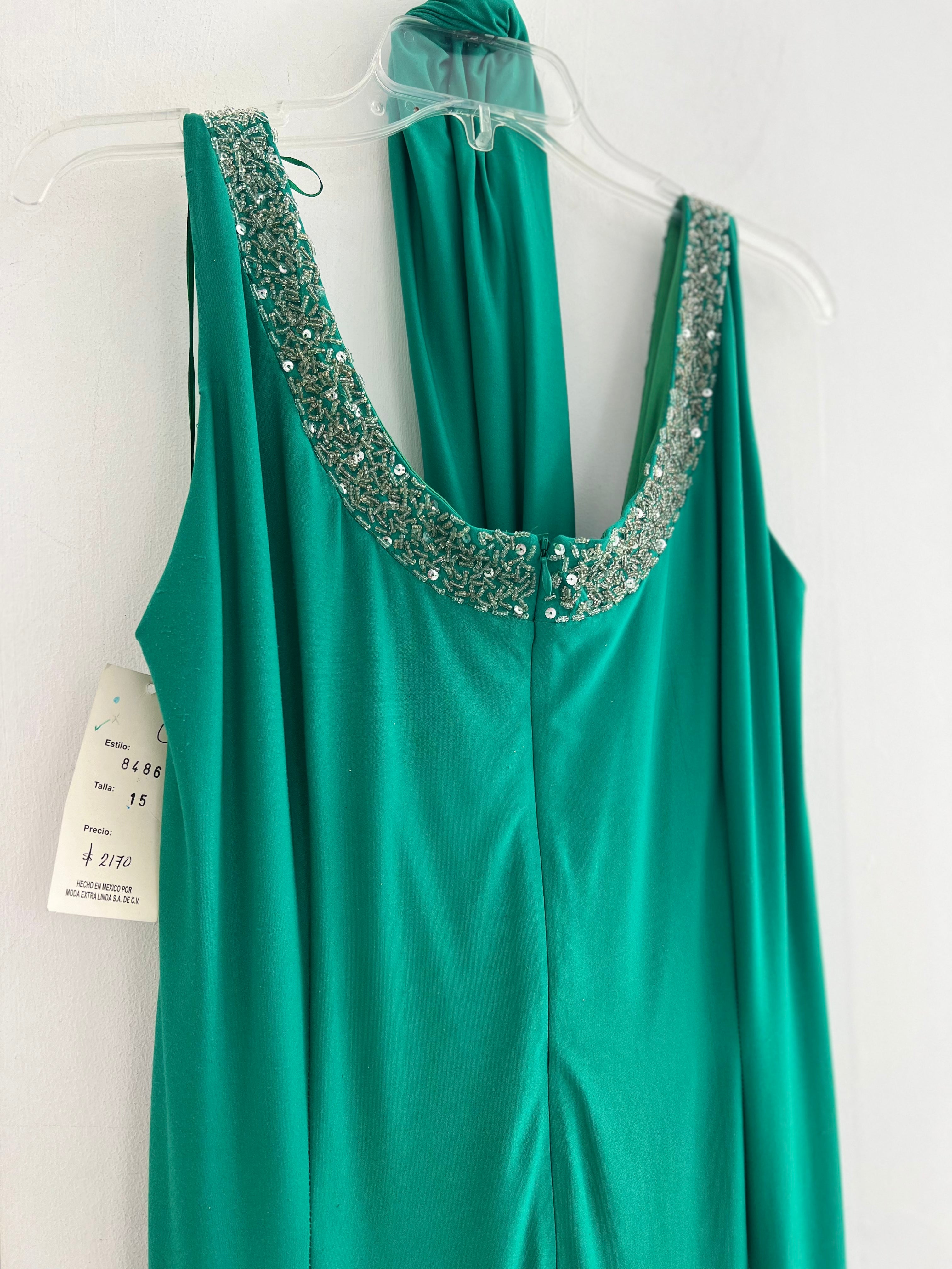 VESTIDO LARGO VERDE PEDRERÍA