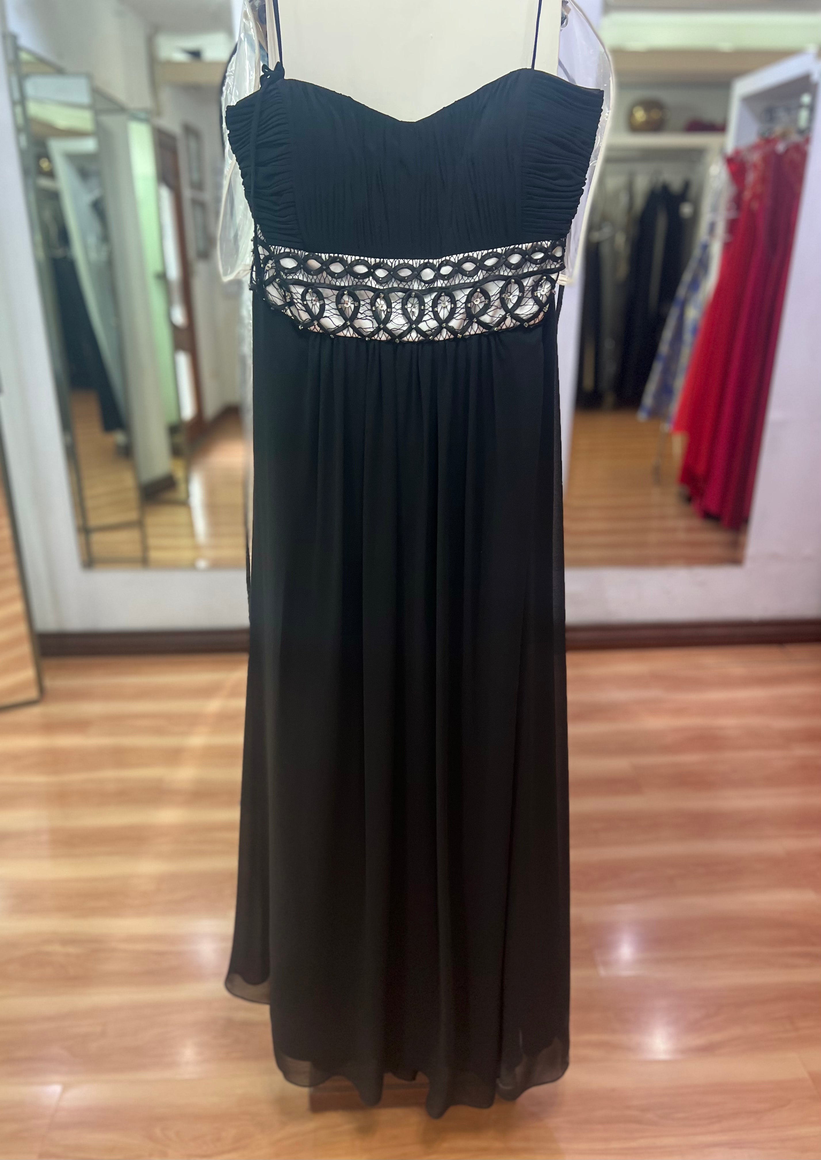 VESTIDO LARGO NEGRO STRAPLESS