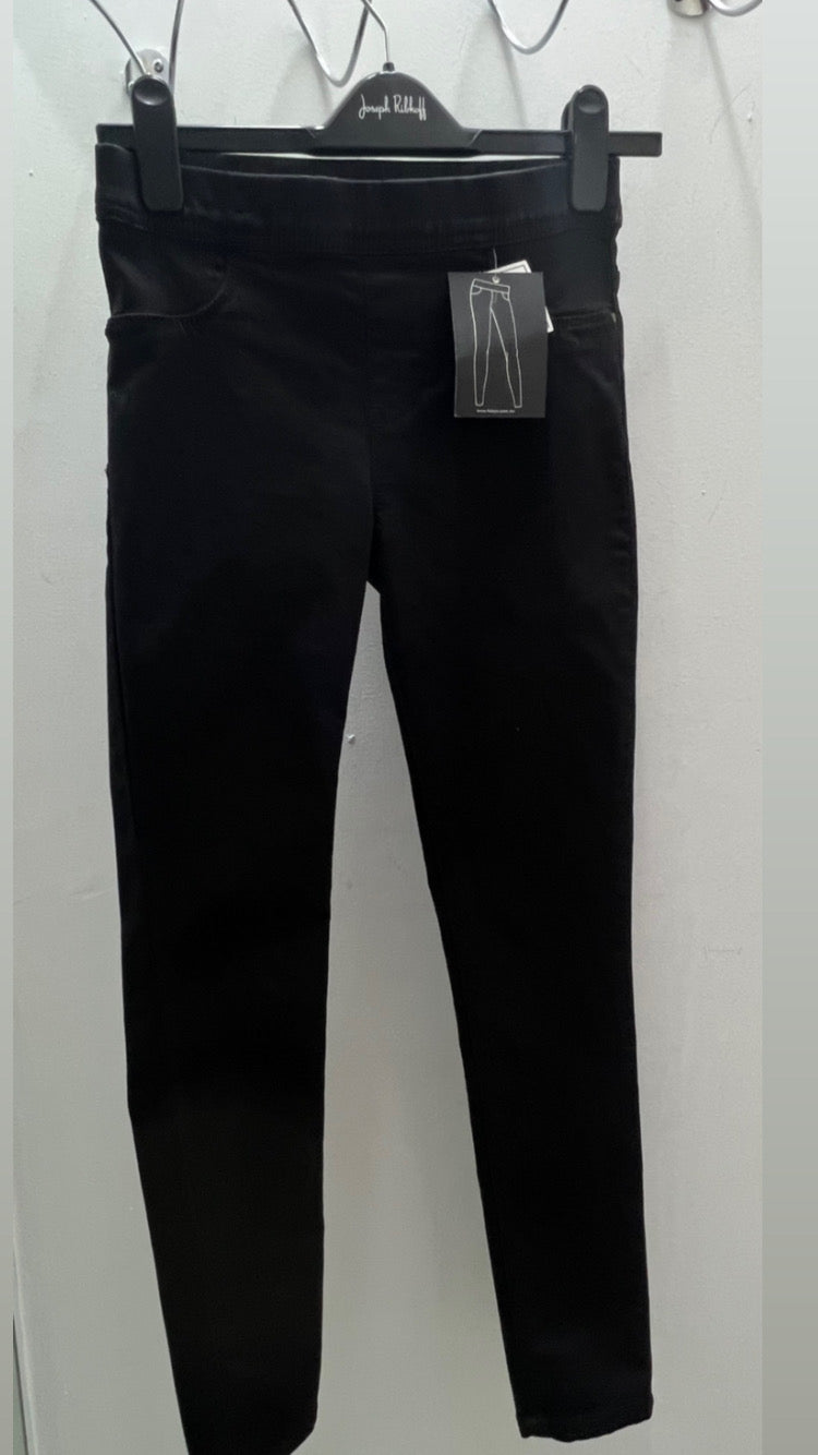 PANTALÓN JEANS NEGRO