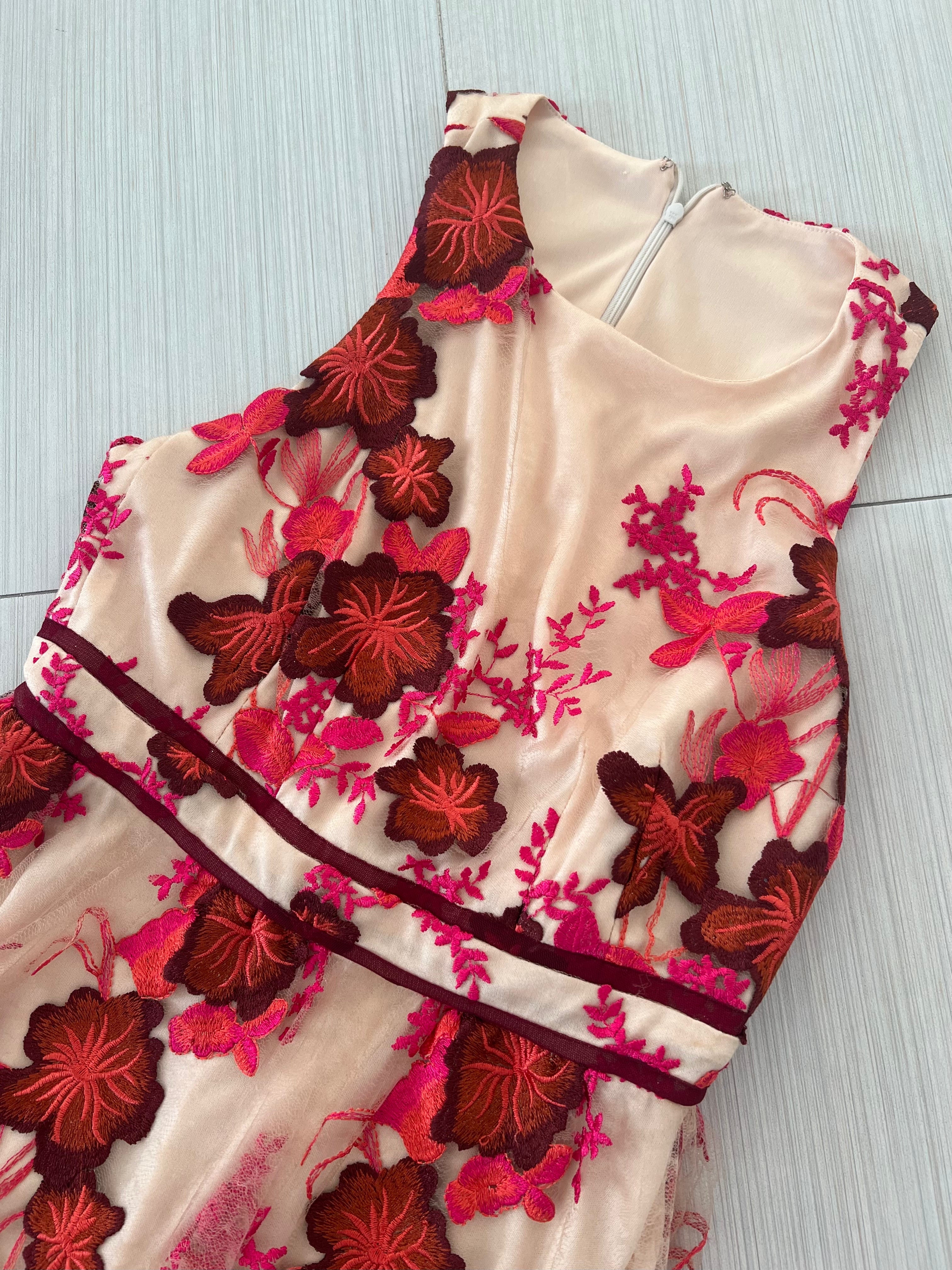 VESTIDO BEIGE/ROSA
