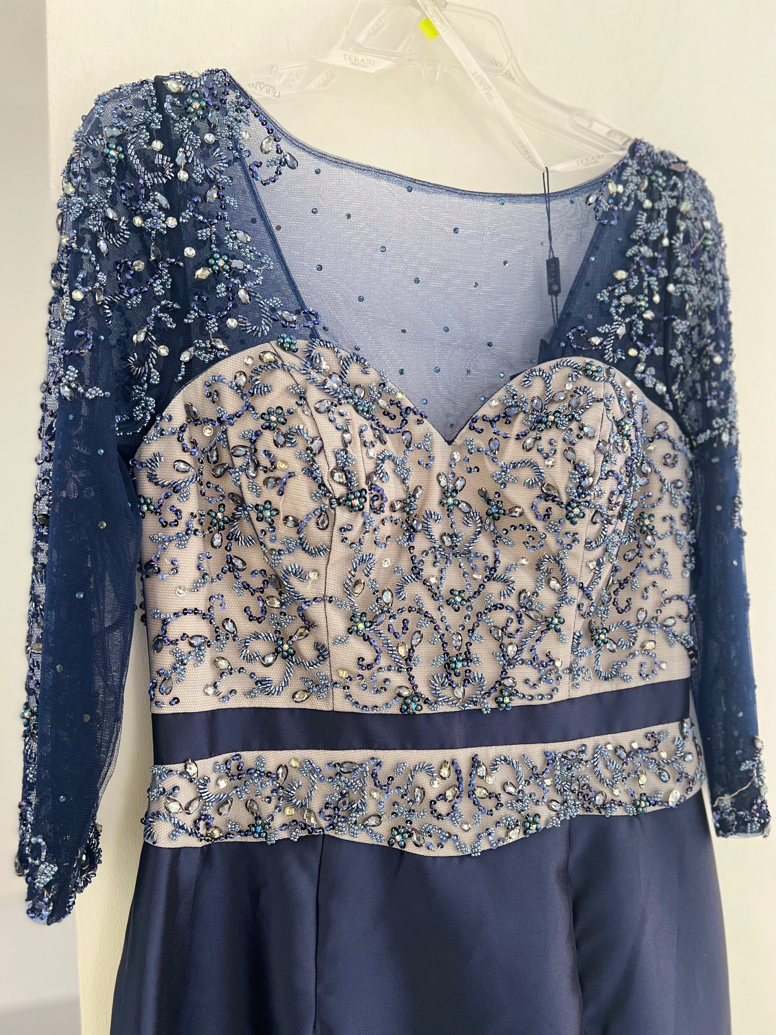 VESTIDO LARGO AZUL MARINO BORDADO