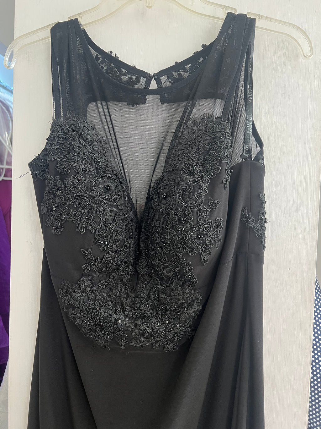 VESTIDO NEGRO