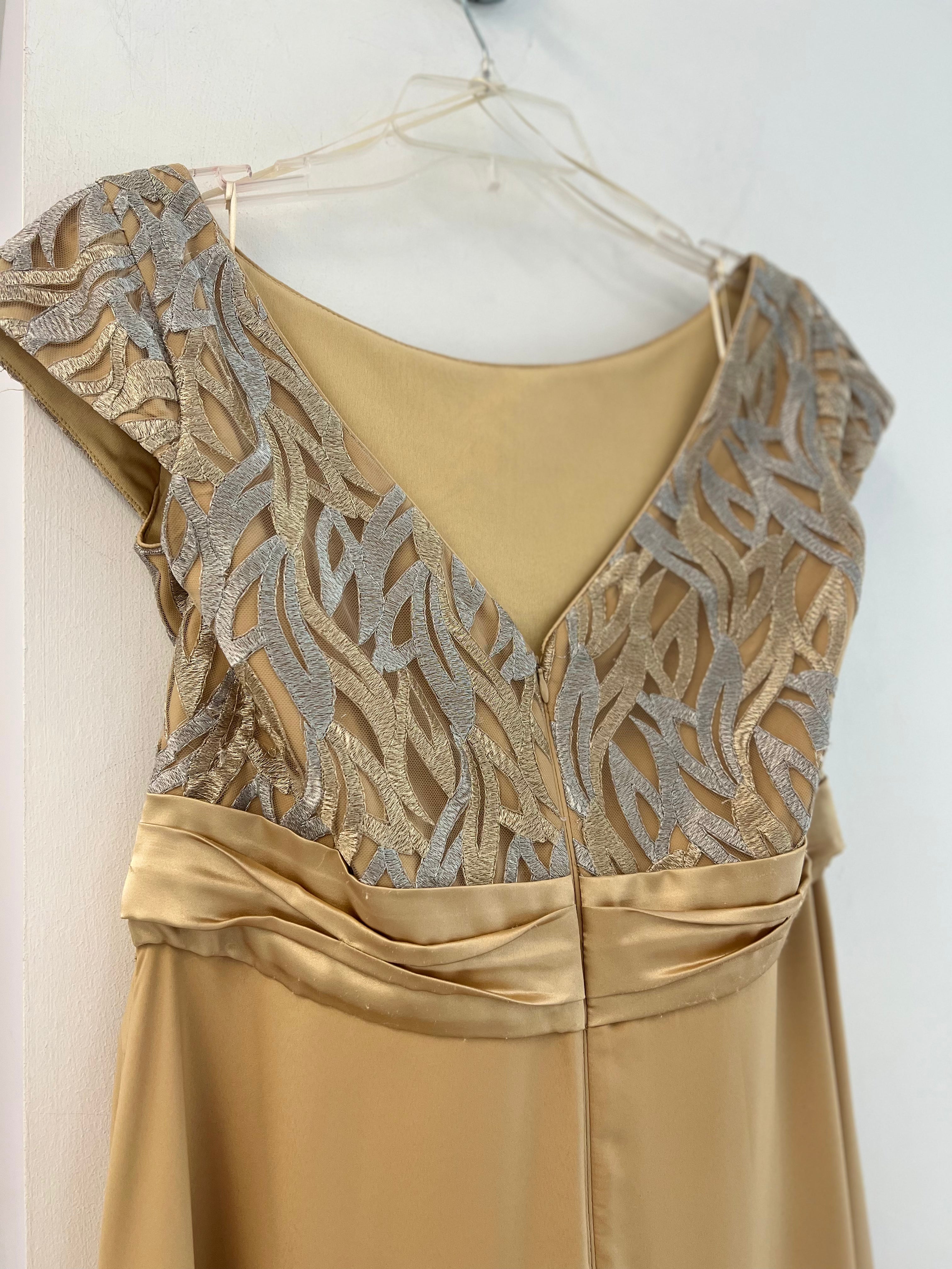 VESTIDO LARGO ORO ENCAJE
