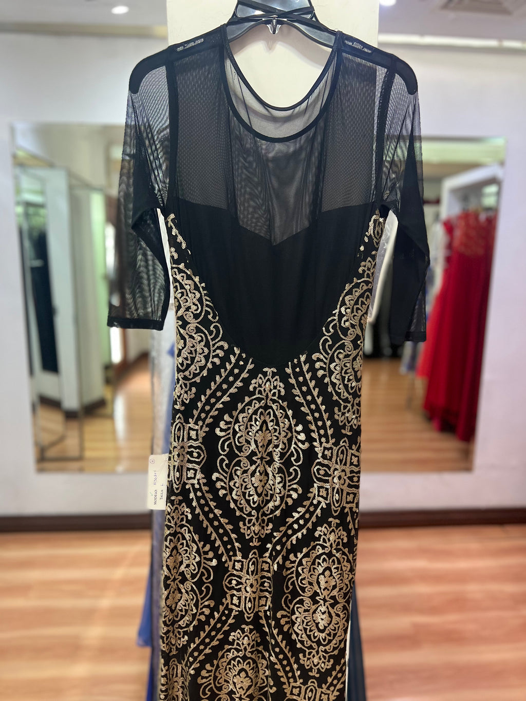VESTIDO LARGO NEGRO Y DORADO