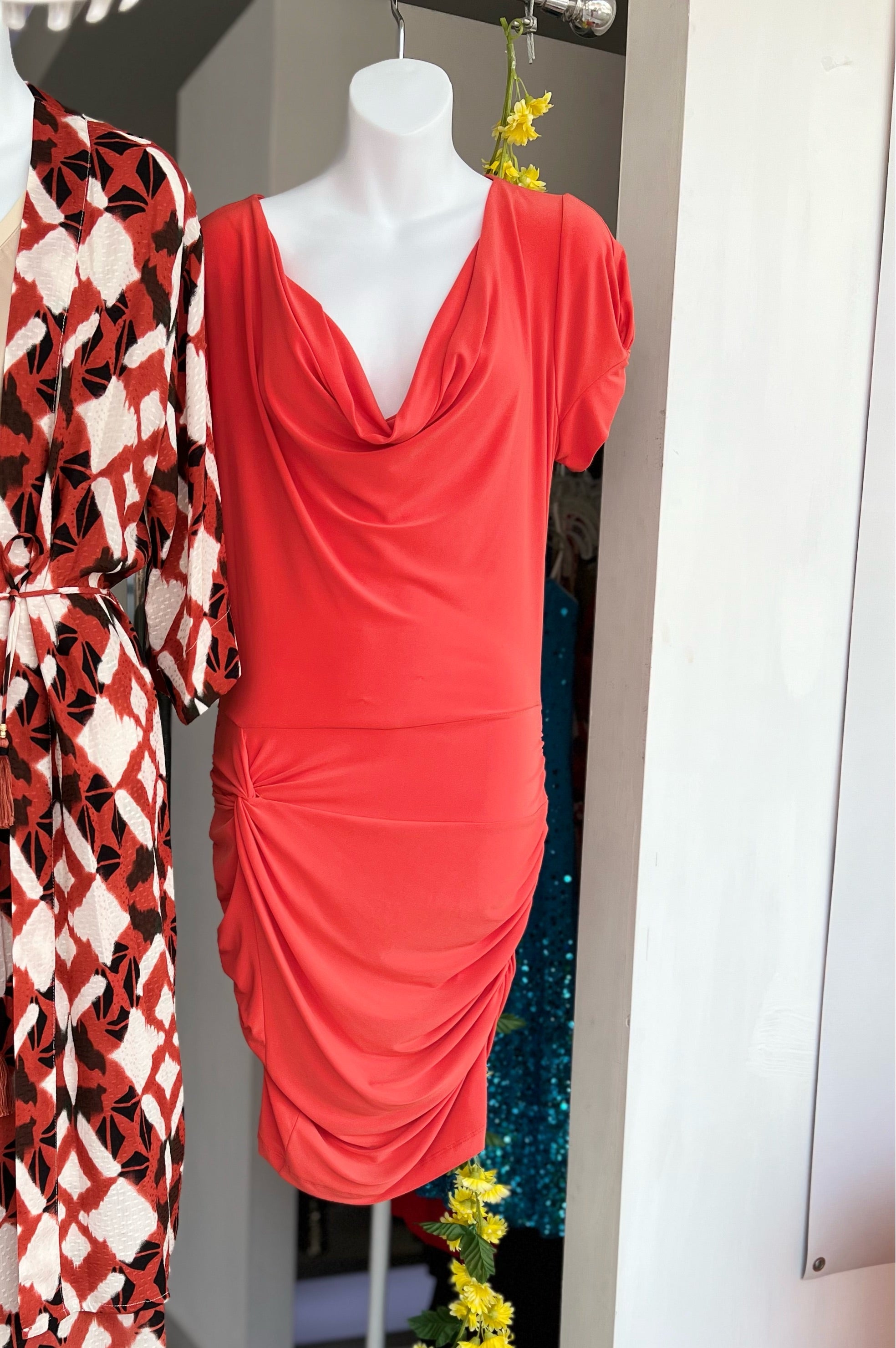 VESTIDO CORTO NARANJA