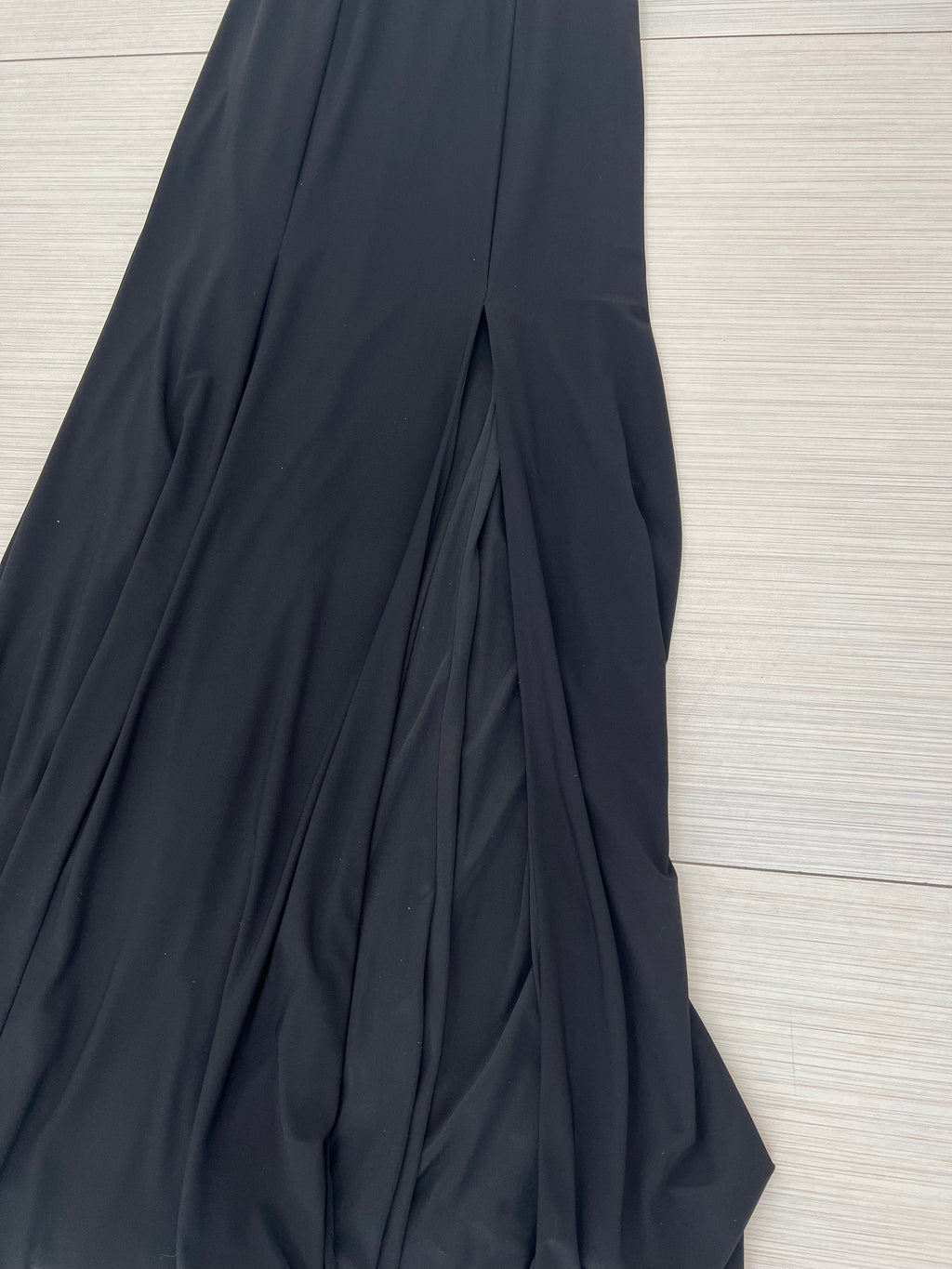 VESTIDO LARGO NEGRO
