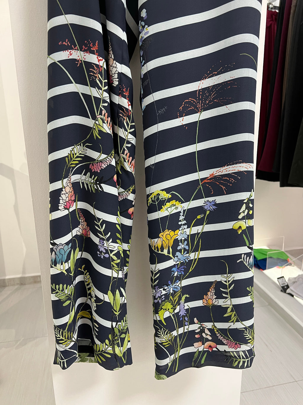 PANTALÓN DE RAYAS