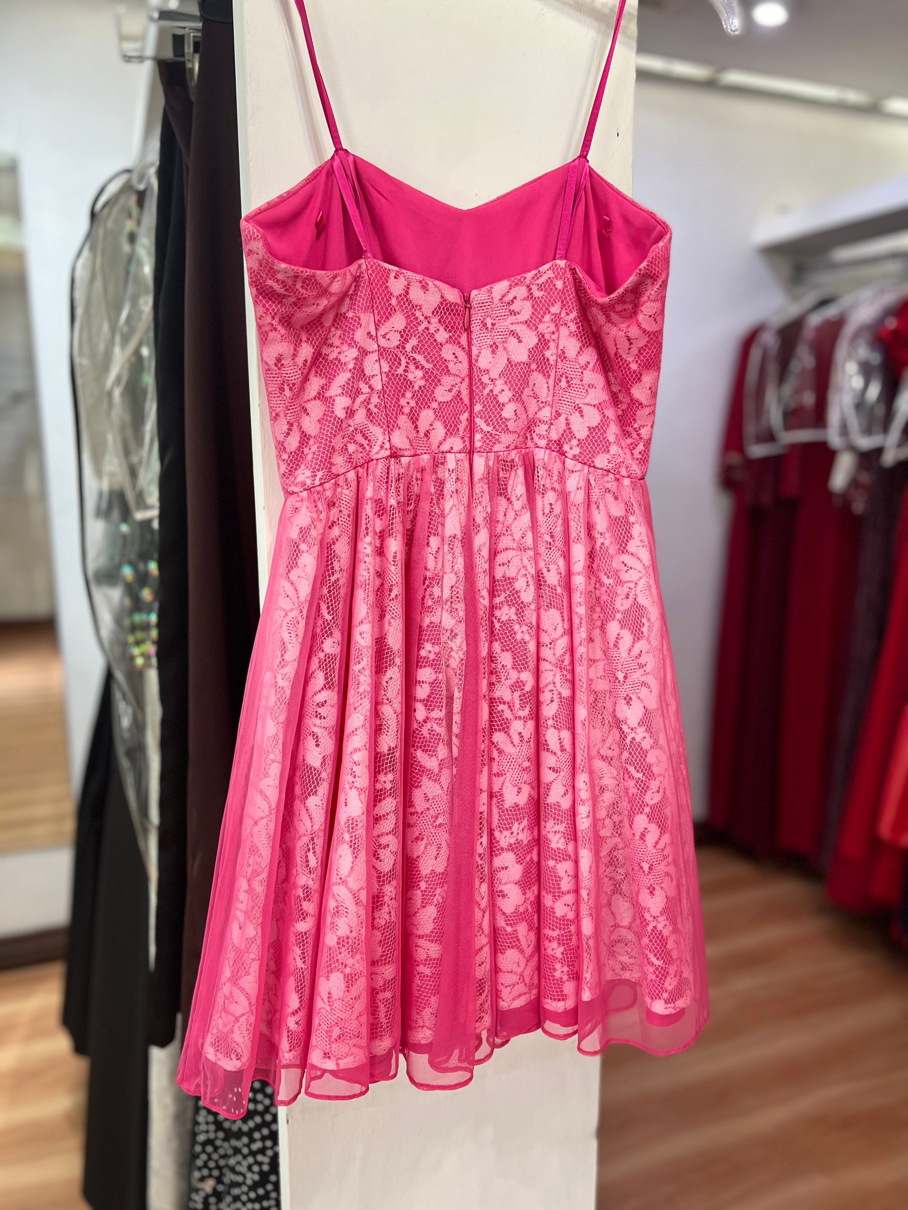 VESTIDO ROSA ENCAJE