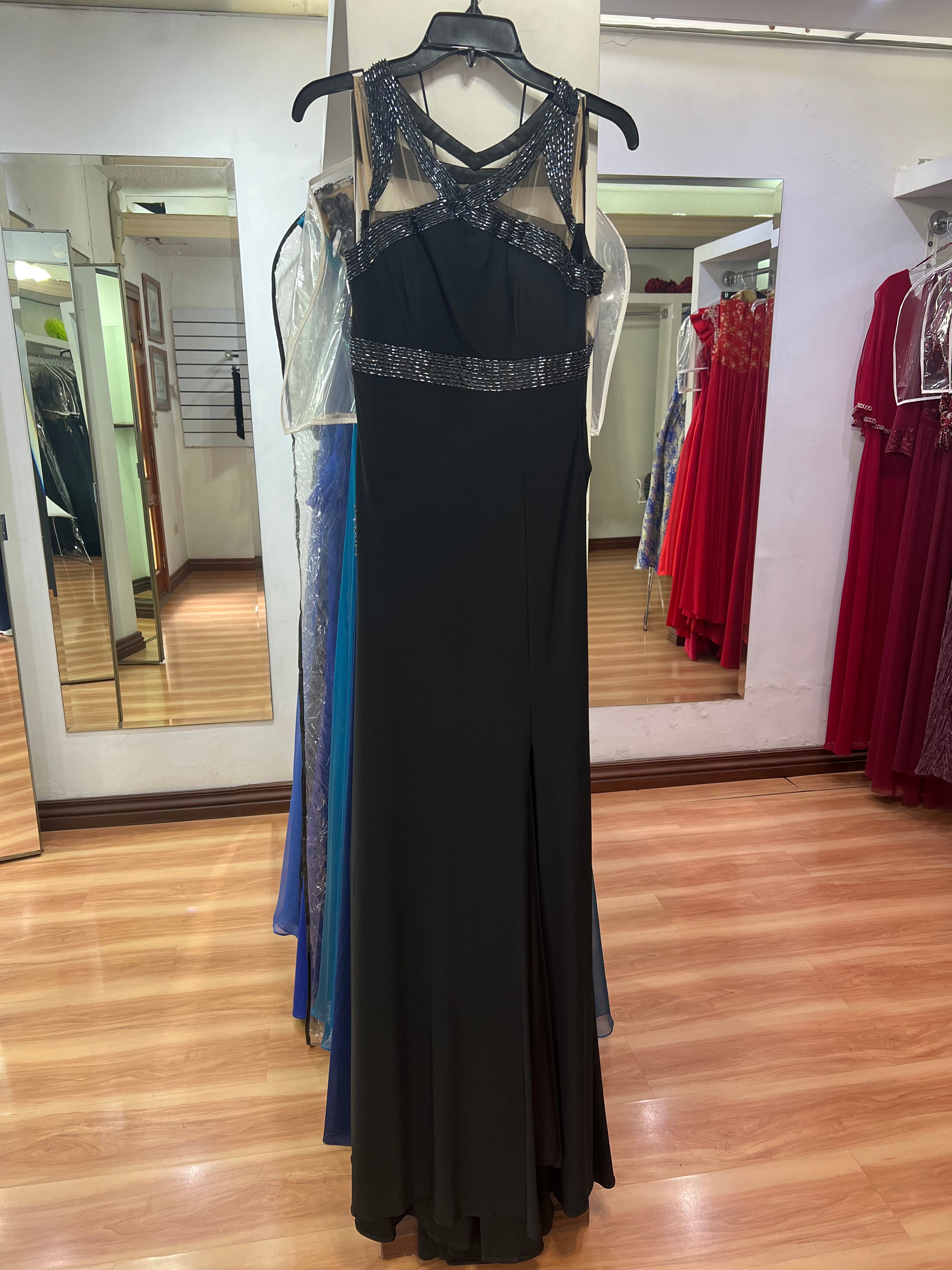 VESTIDO LARGO NEGRO BORDADO