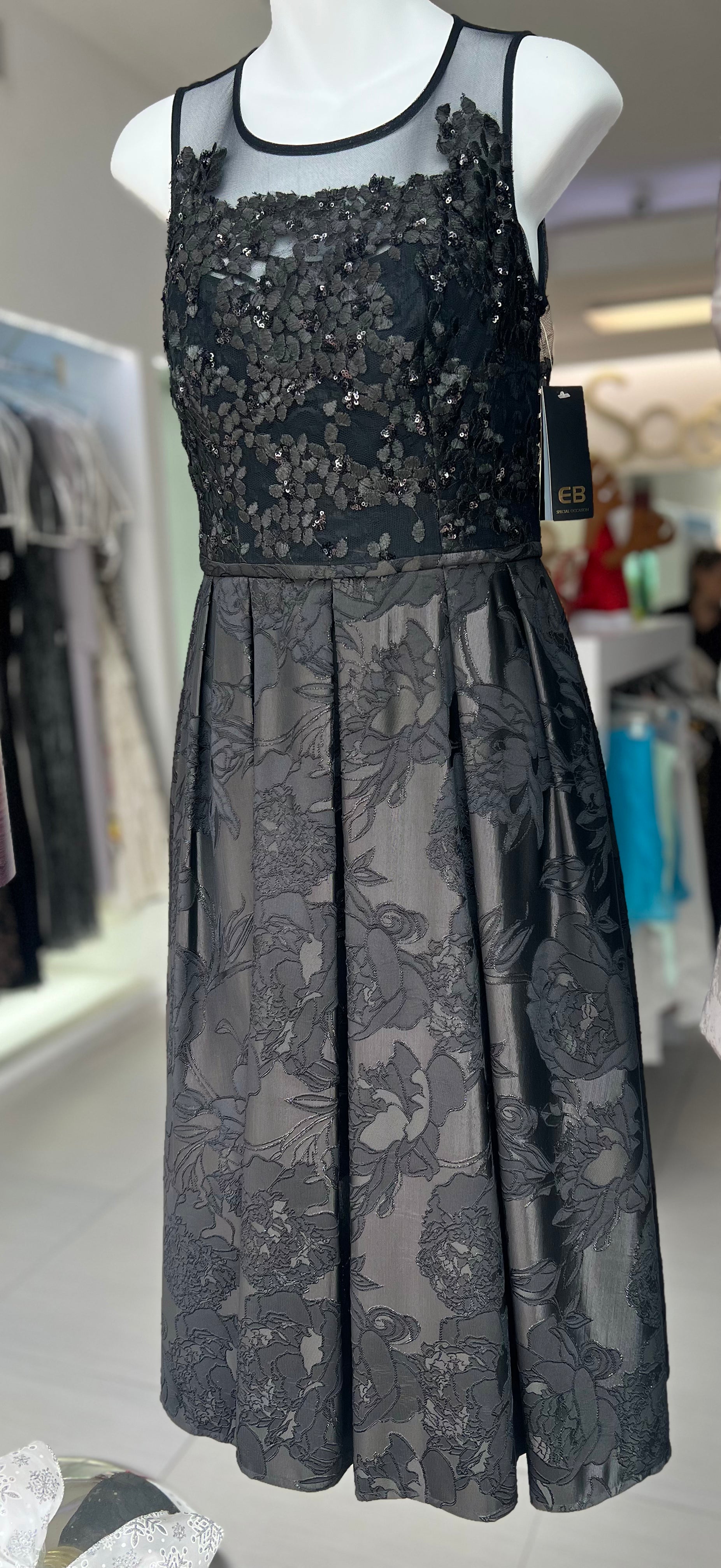 VESTIDO BORDADO NEGRO