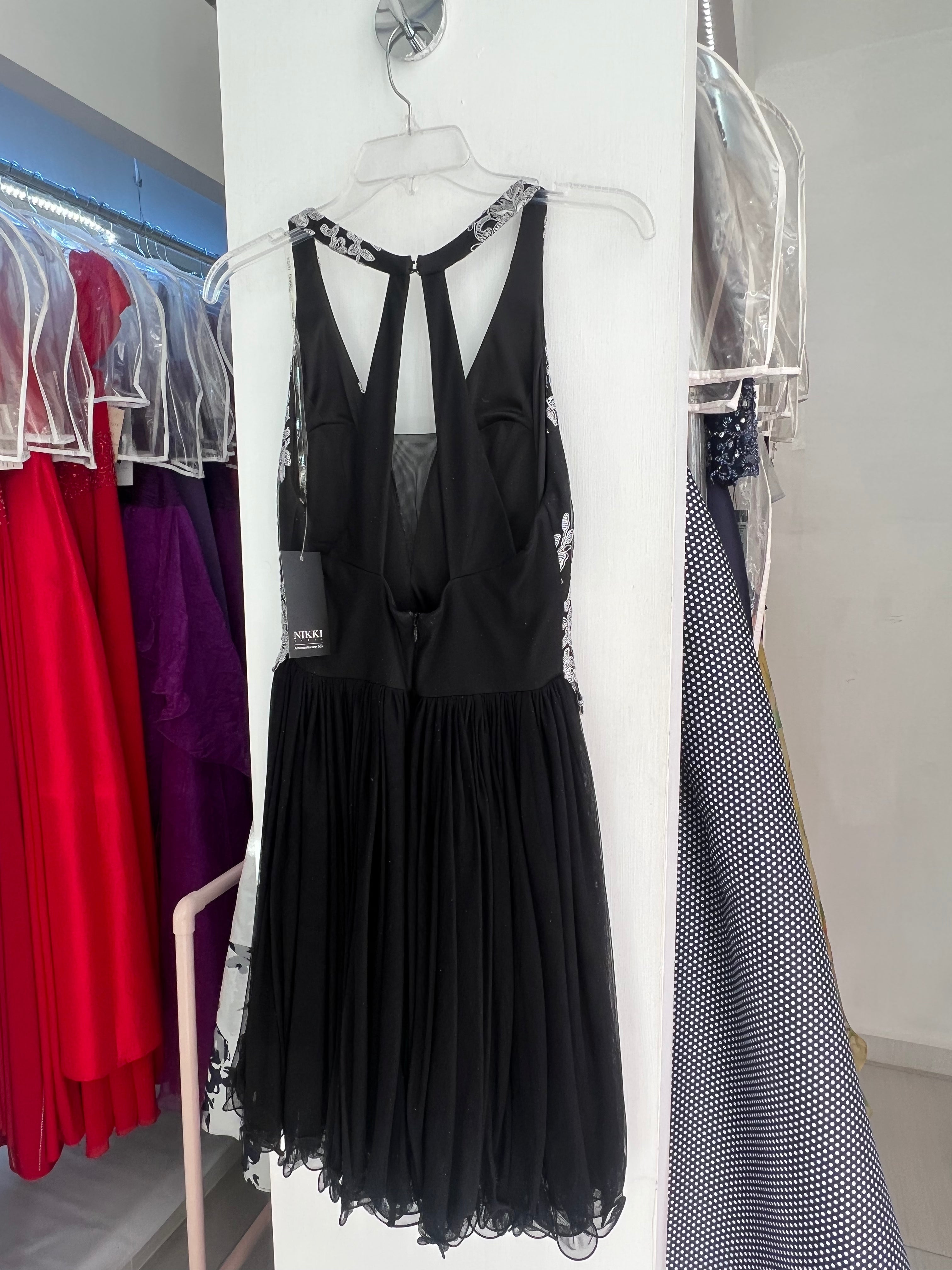 VESTIDO NEGRO
