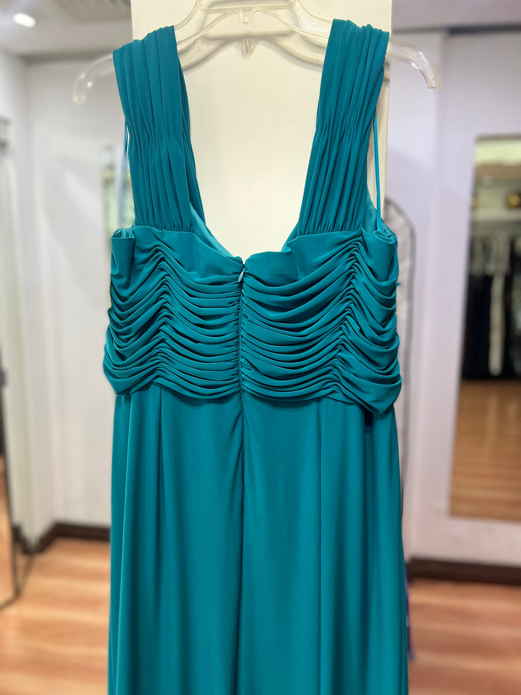VESTIDO LARGO TURQUESA BORDADO