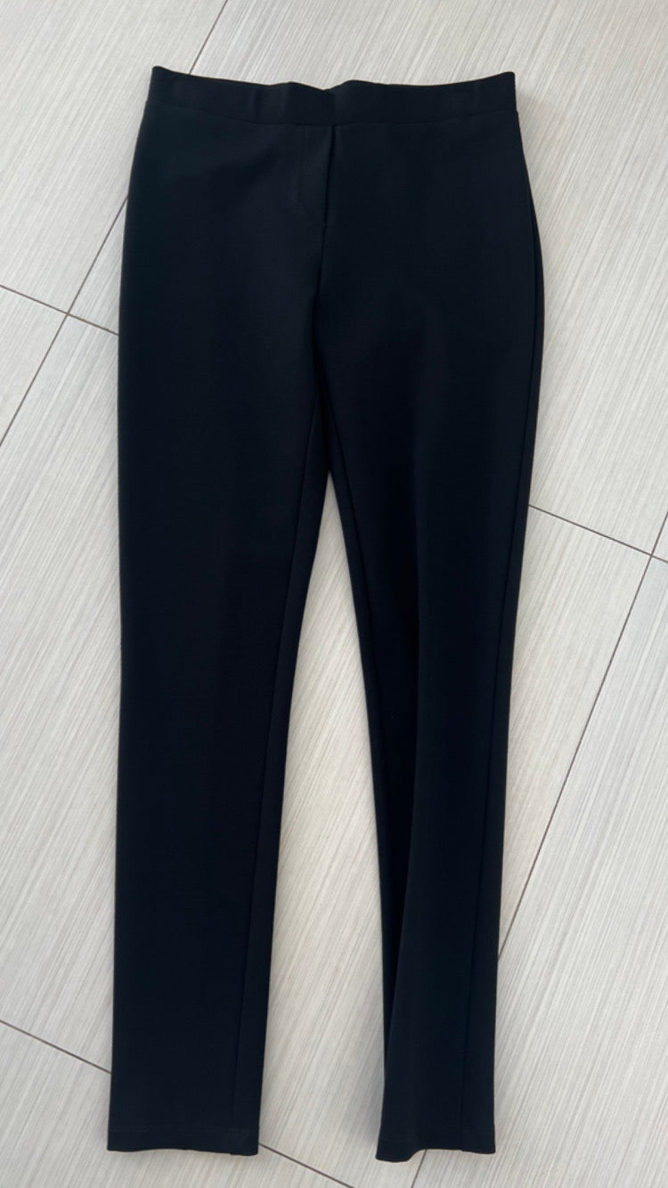 PANTALÓN NEGRO