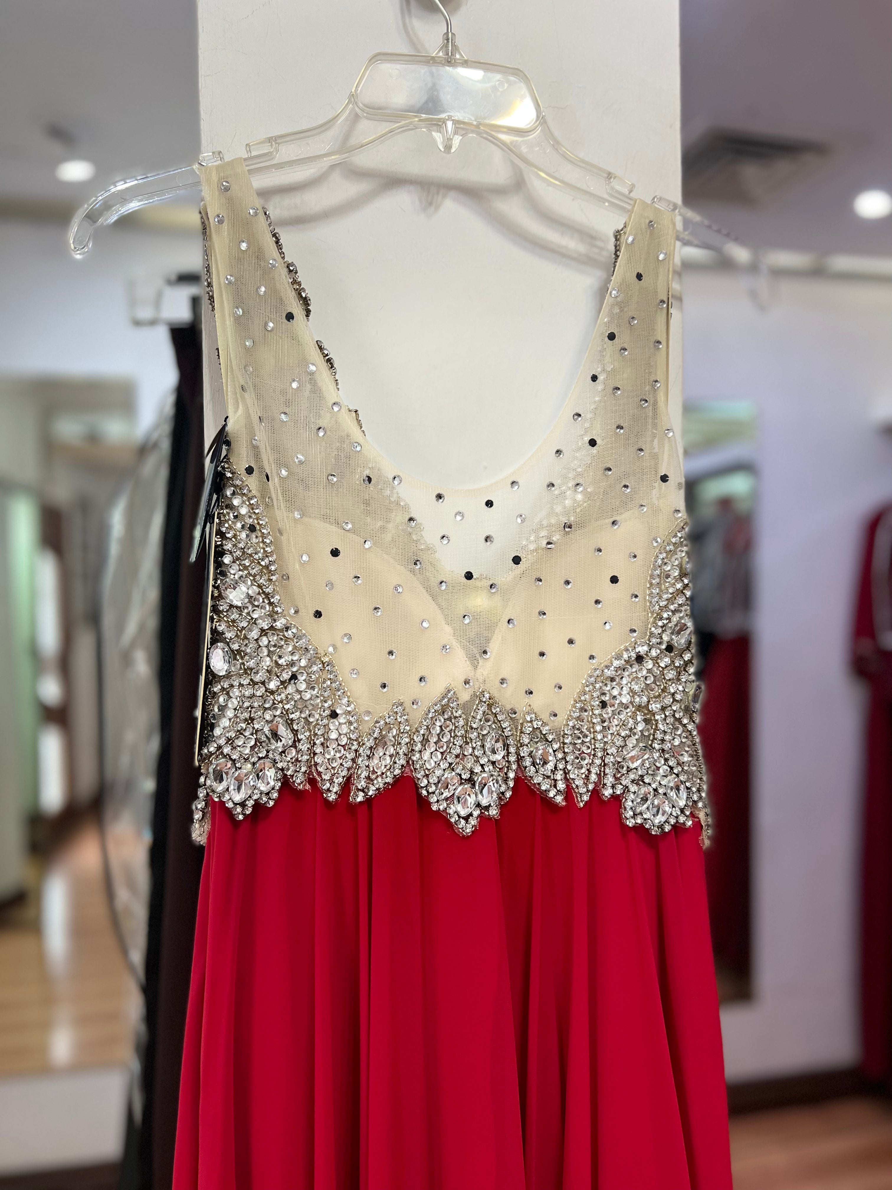 VESTIDO LARGO ROJO BORDADO
