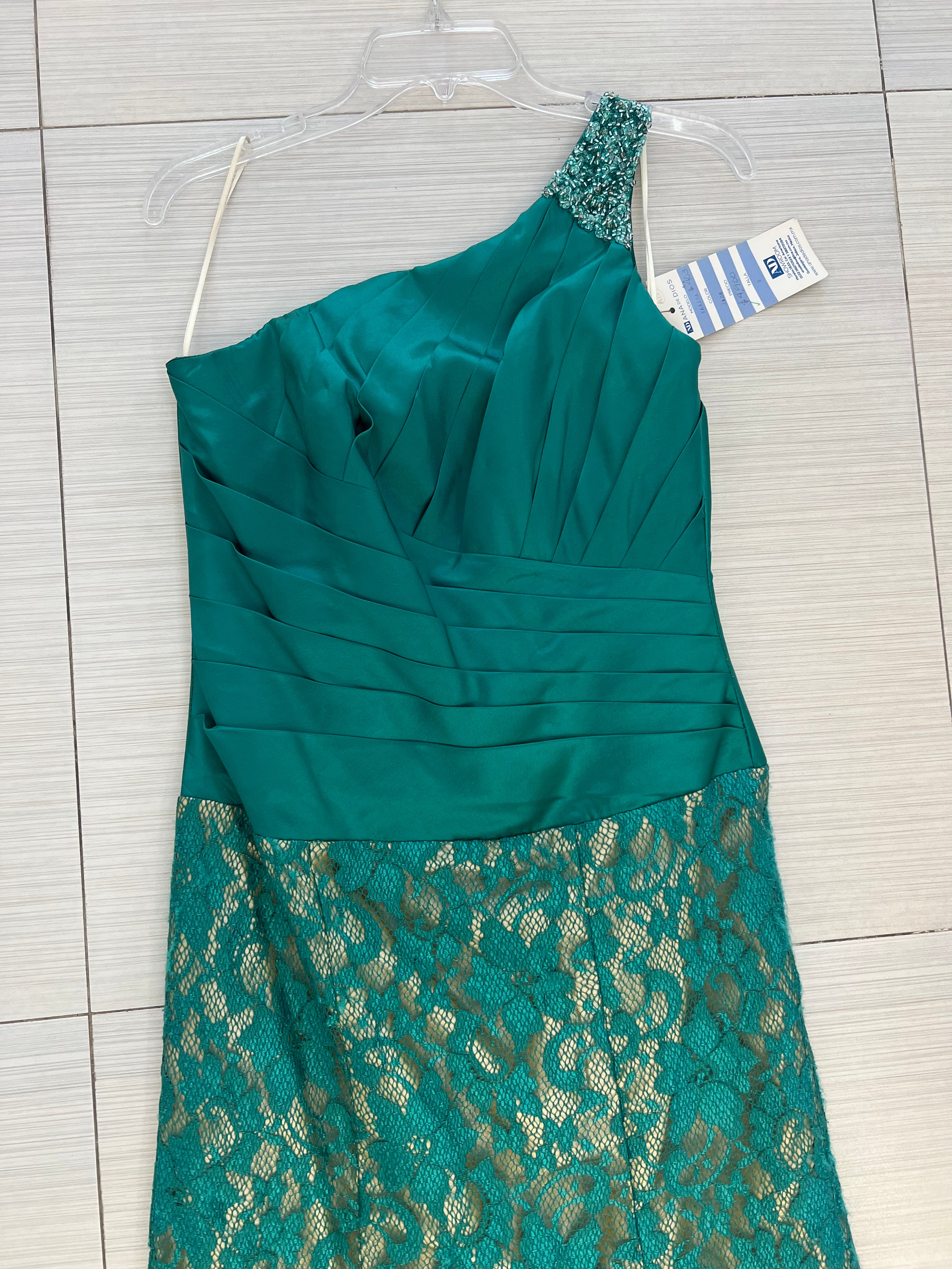 VESTIDO LARGO VERDE ENCAJE