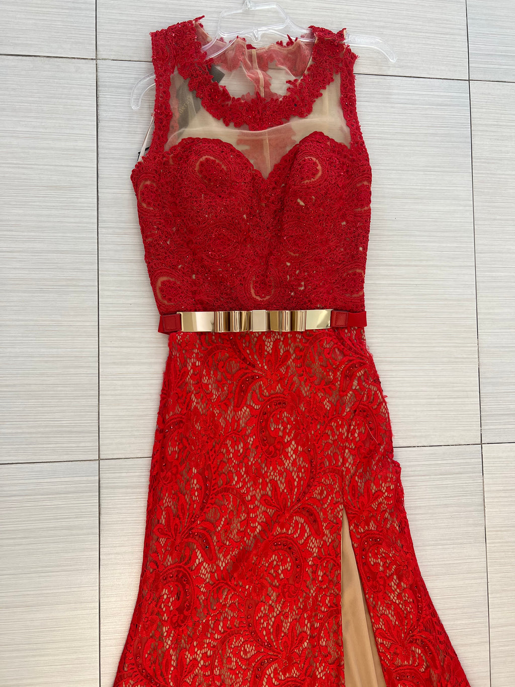 VESTIDO LARGO ROJO ENCAJE