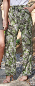 PANTALÓN VERDE ESTAMPADO