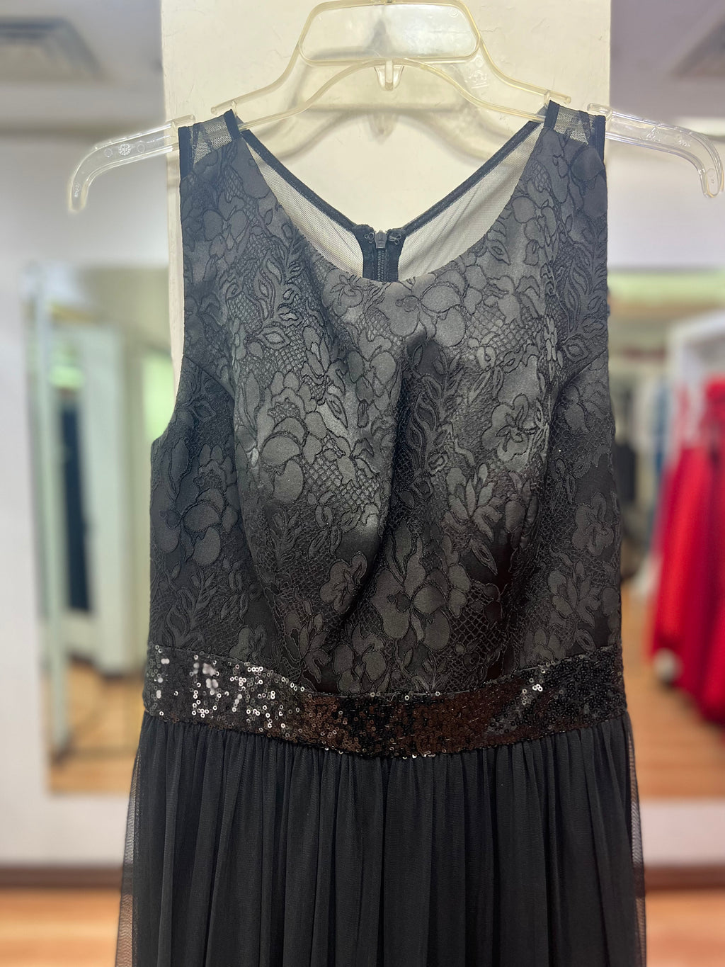 VESTIDO LARGO NEGRO ENCAJE