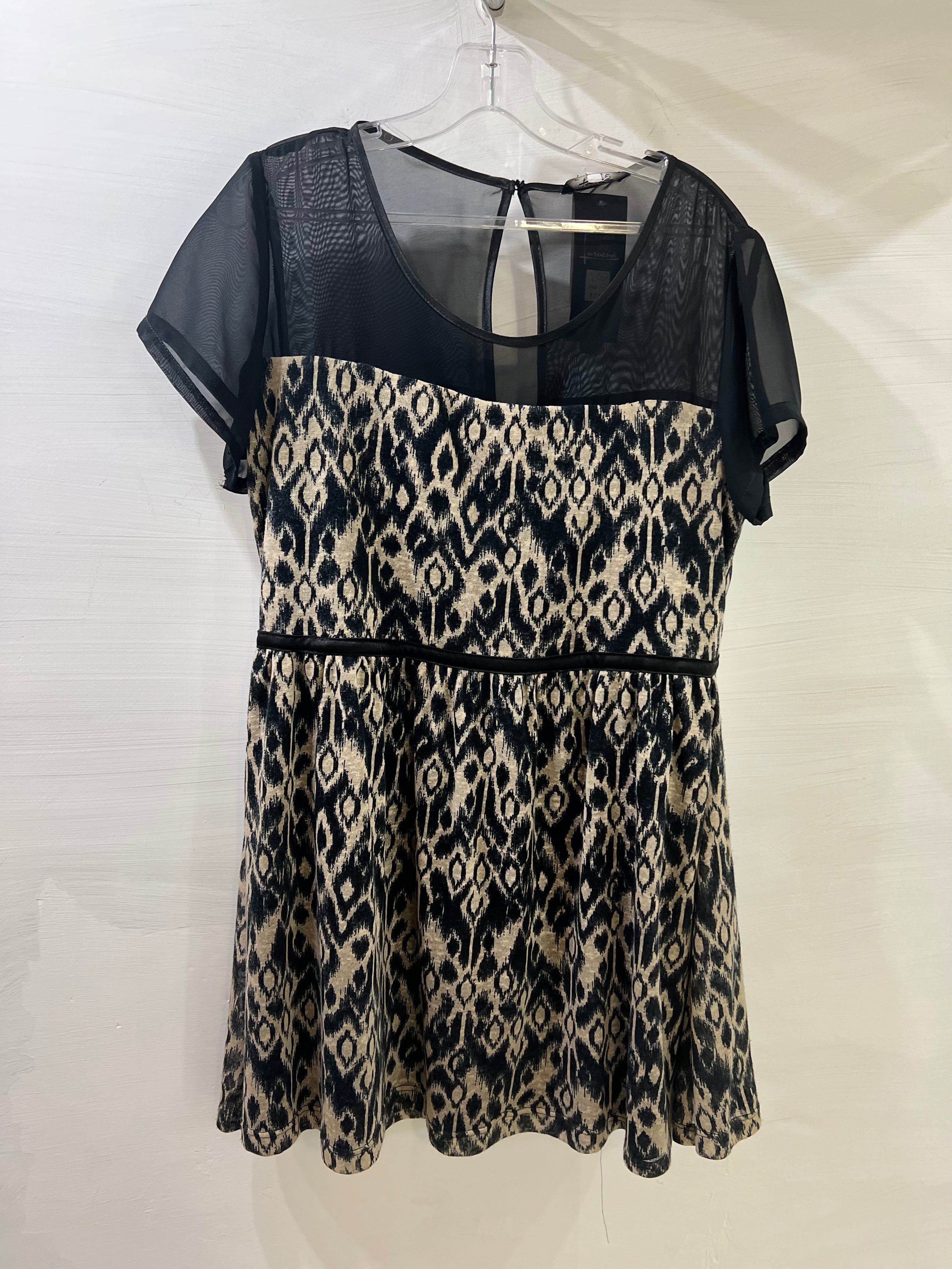 VESTIDO CORTO ESTAMPADO