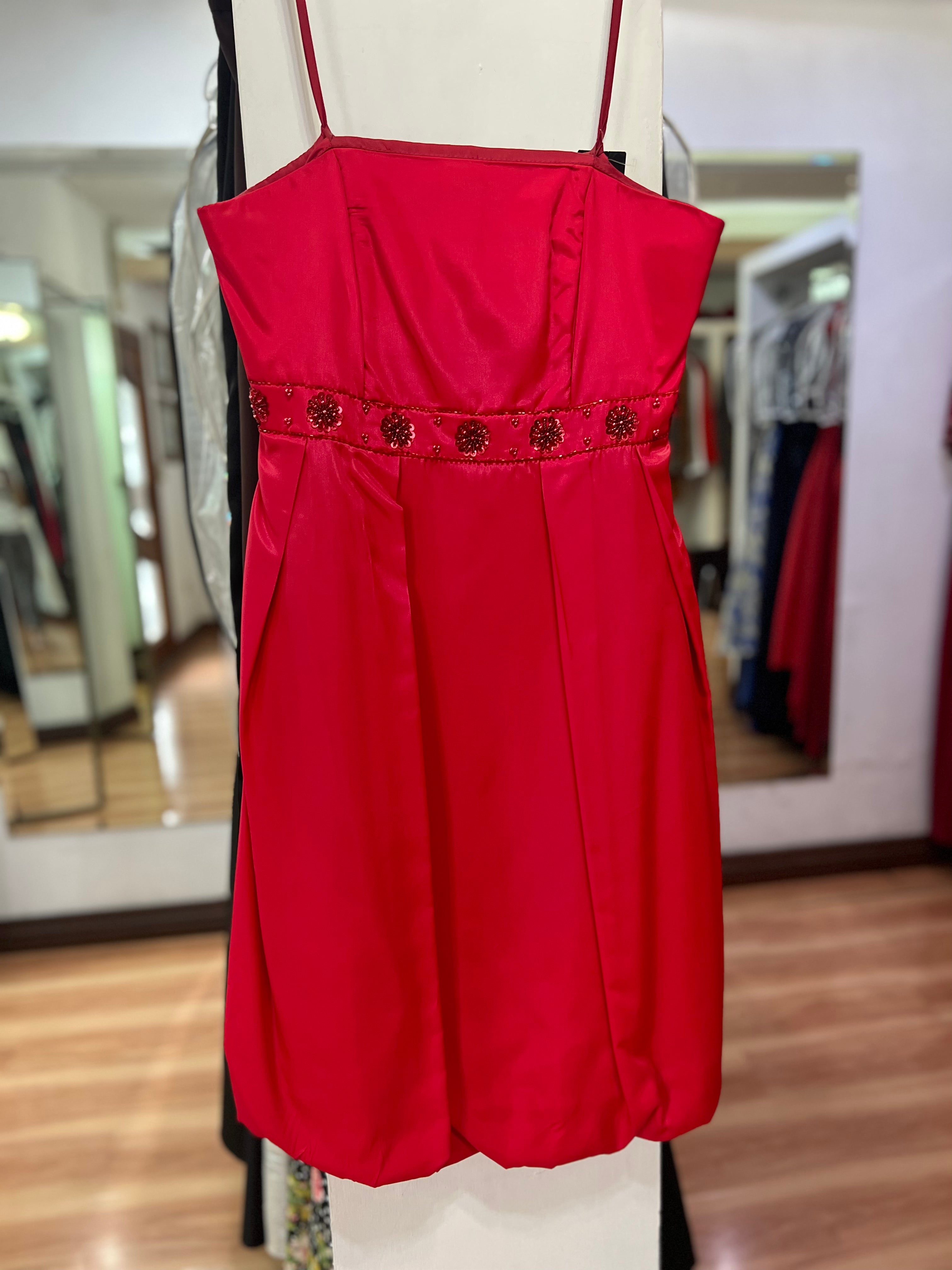 VESTIDO ROJO STRAPLESS