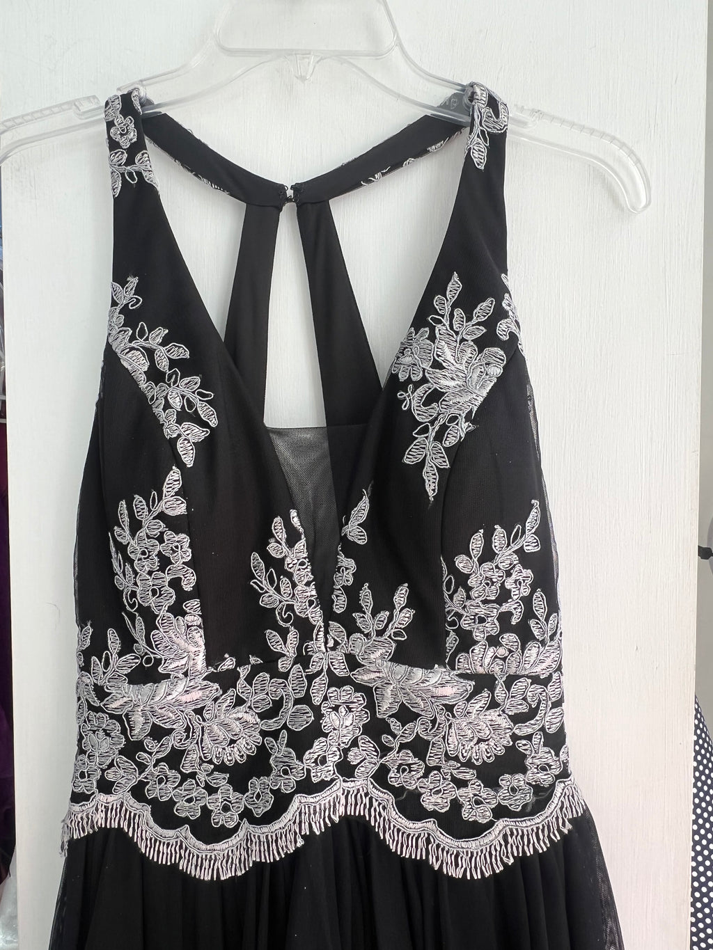 VESTIDO NEGRO
