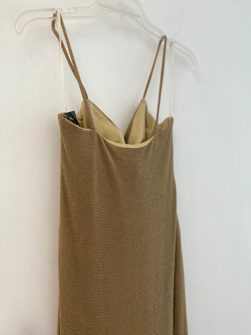 VESTIDO LARGO DORADO TIRANTES