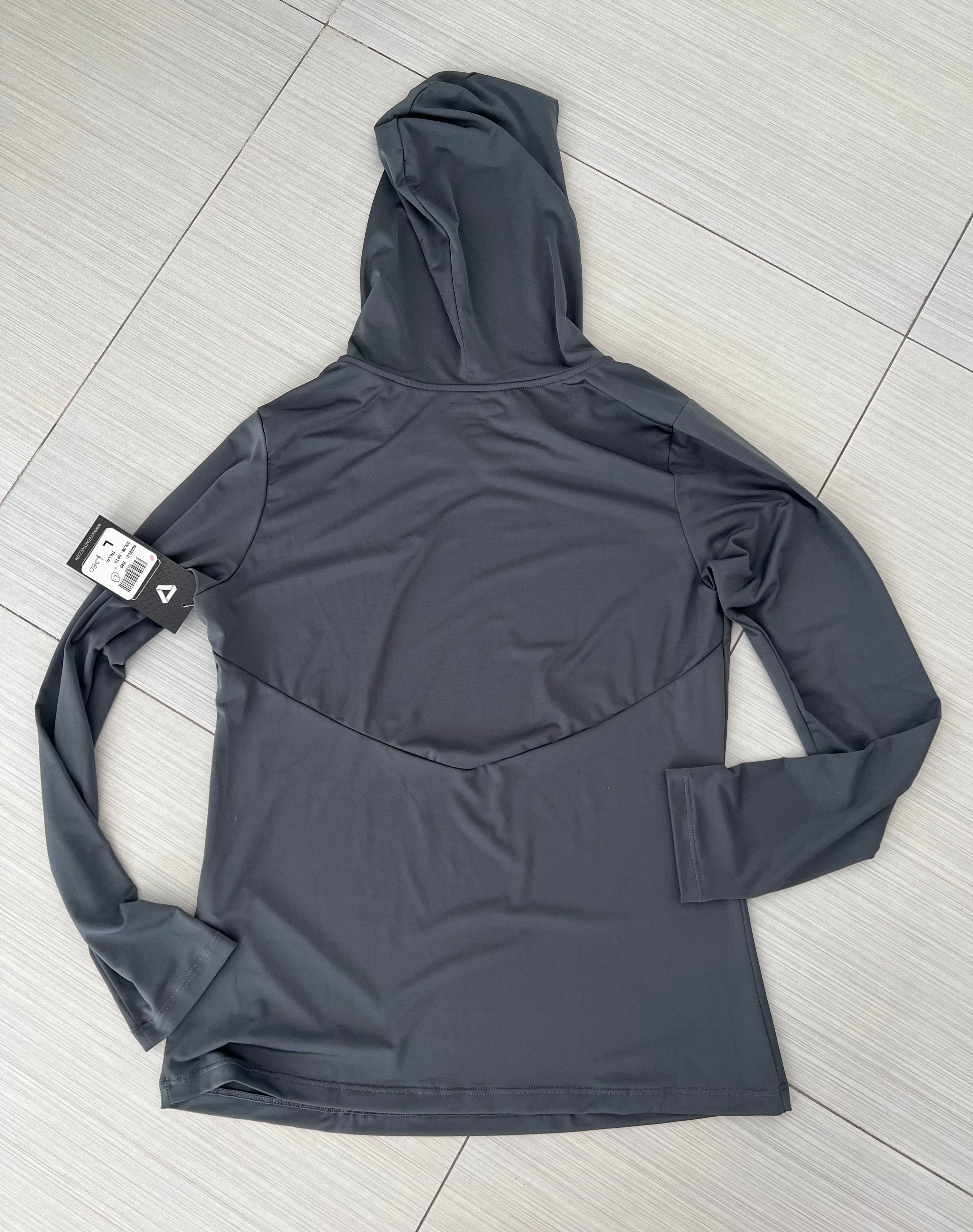 BLUSA GRIS DEPORTIVA