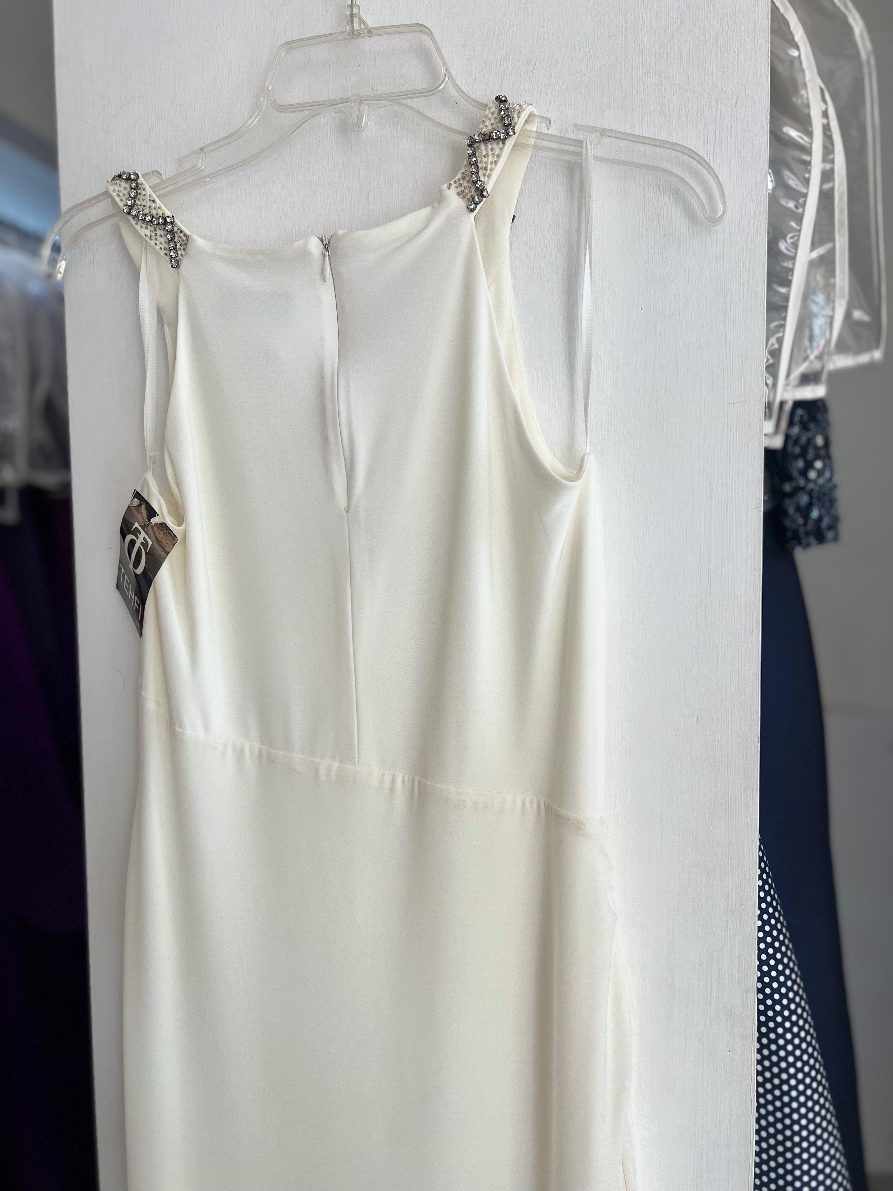 VESTIDO LARGO BLANCO PEDRERÍA