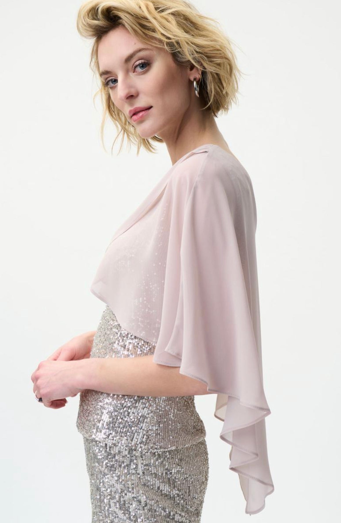 BLUSA BEIGE LENTEJUELAS