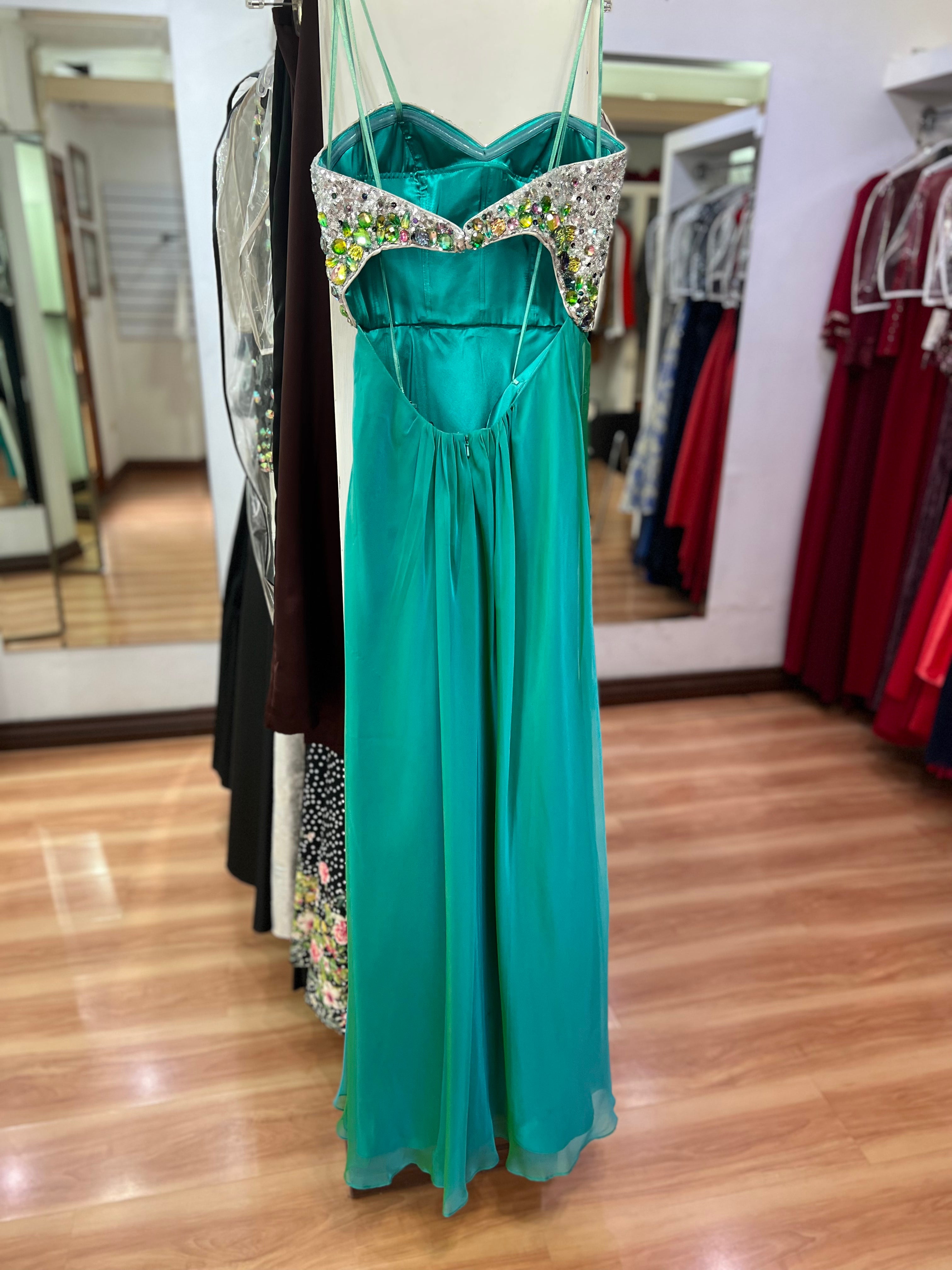 VESTIDO LARGO AQUA BORDADO