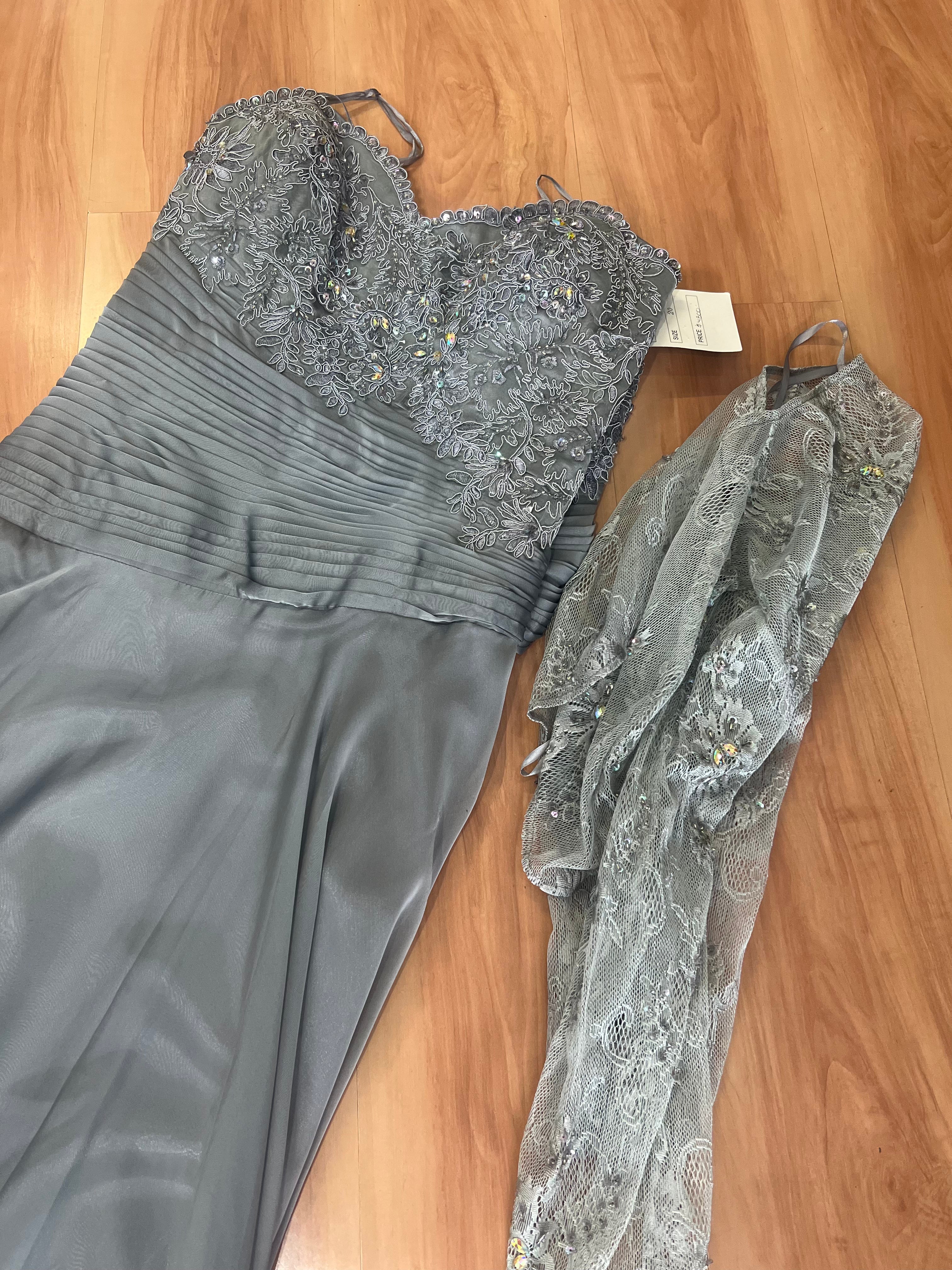 VESTIDO LARGO GRIS BORDADO GO13335
