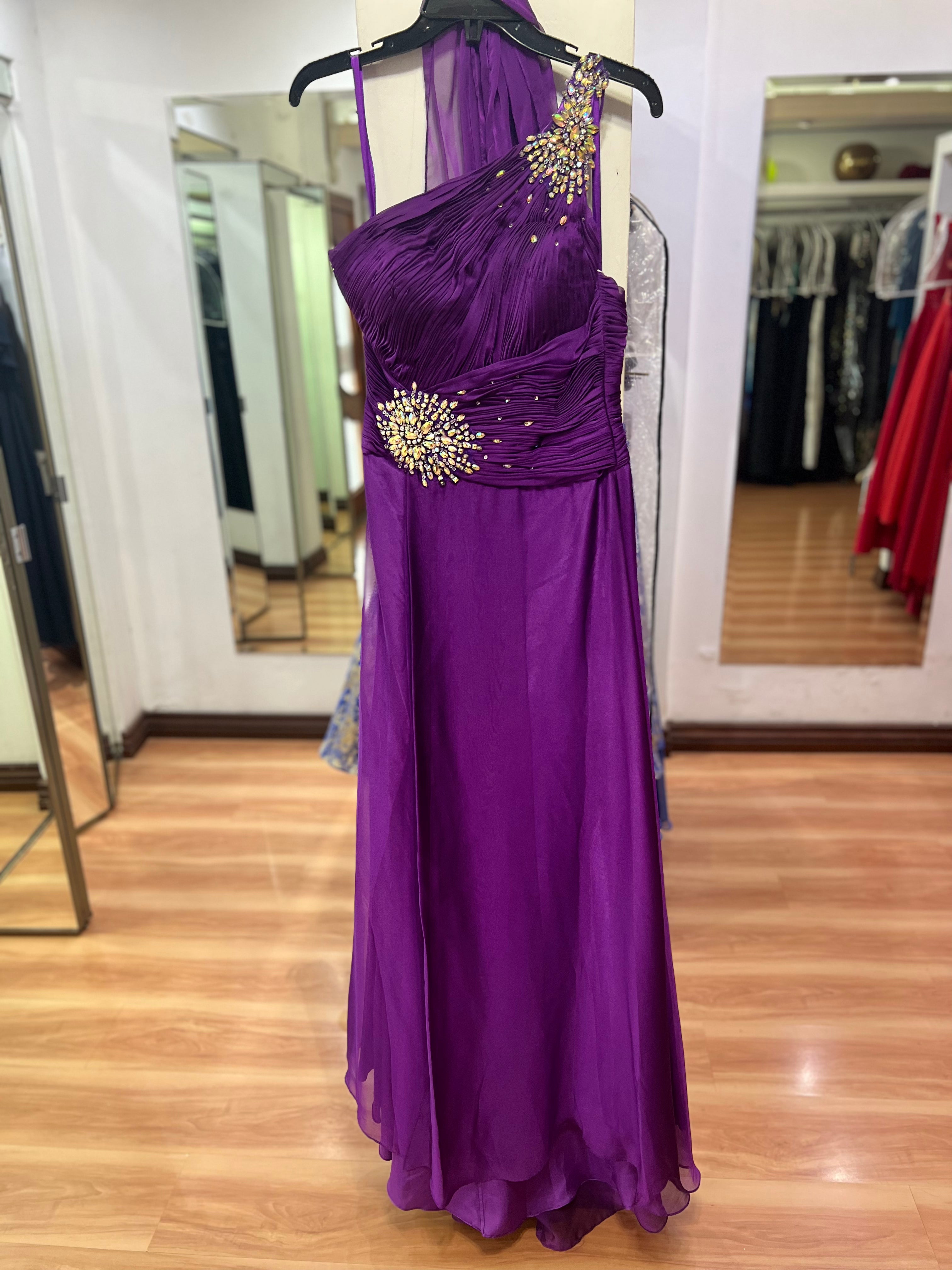 VESTIDO LARGO MORADO UN HOMBRO