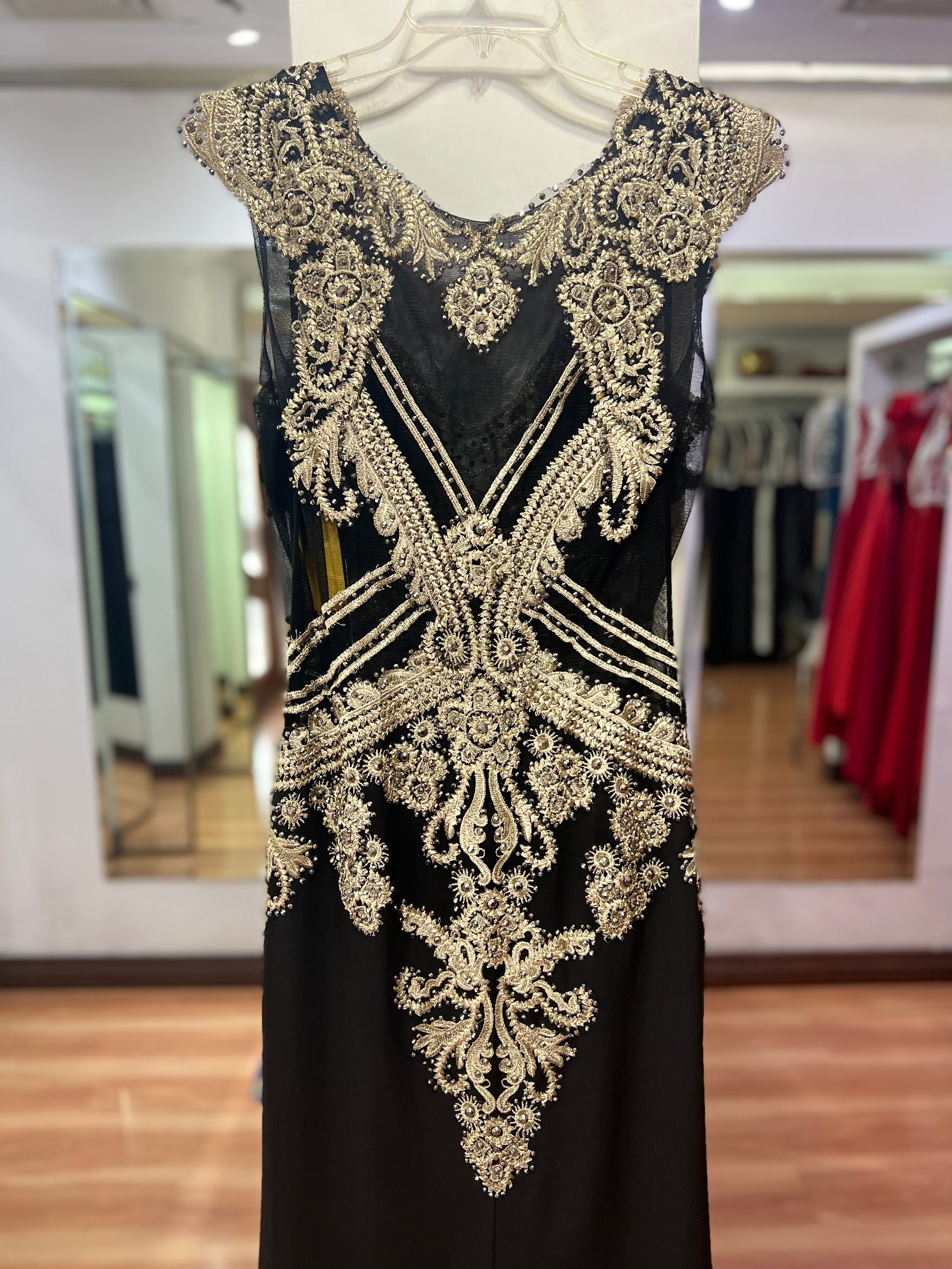 VESTIDO LARGO NEGRO BORDADO