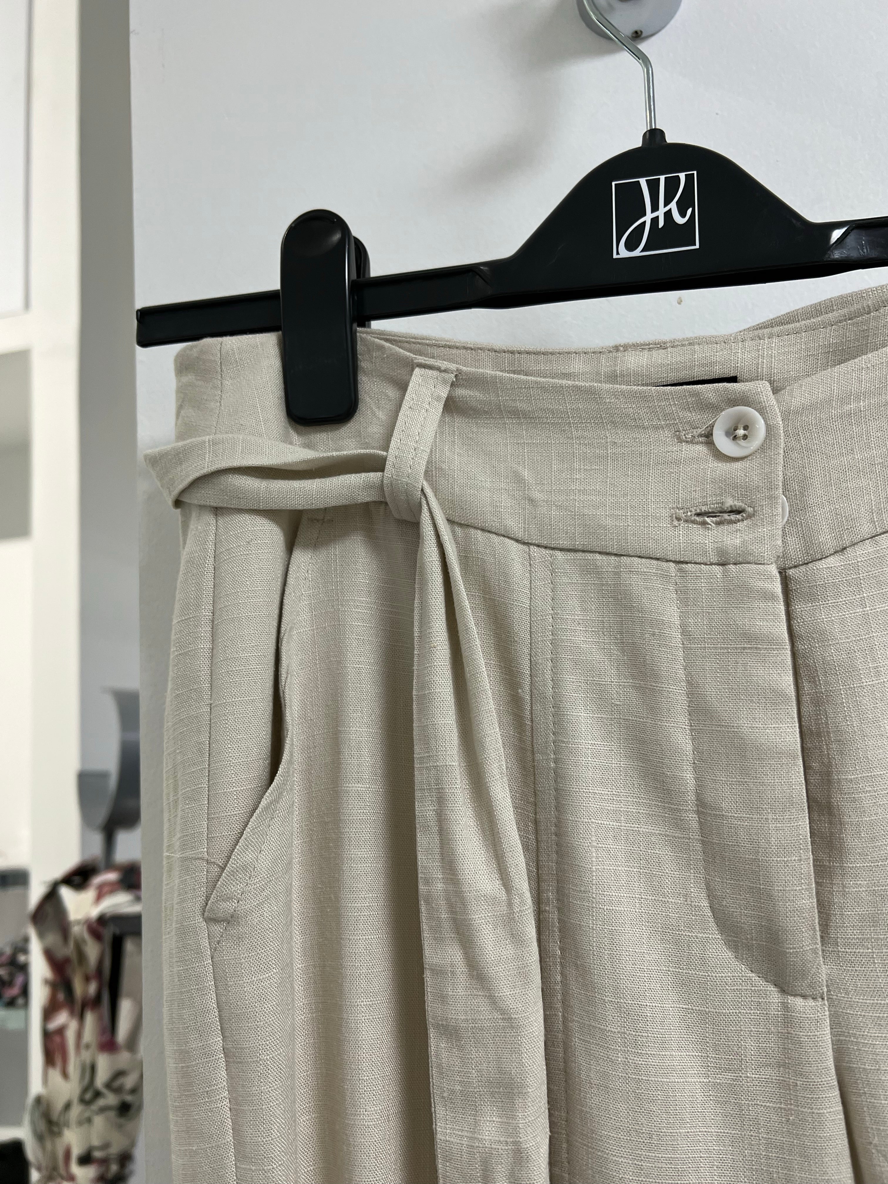 PANTALÓN BEIGE
