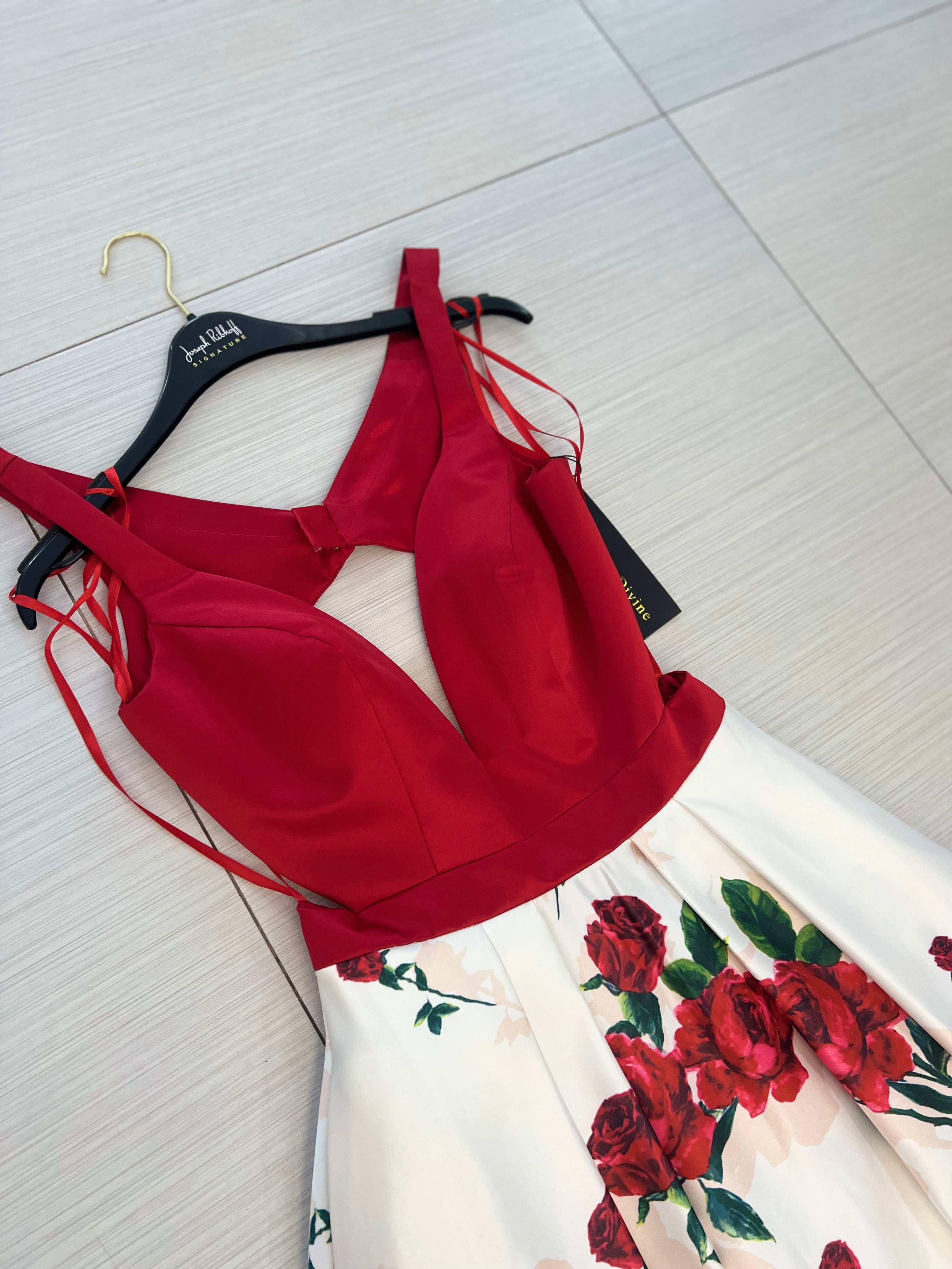 VESTIDO LARGO ROJO DE FLORES