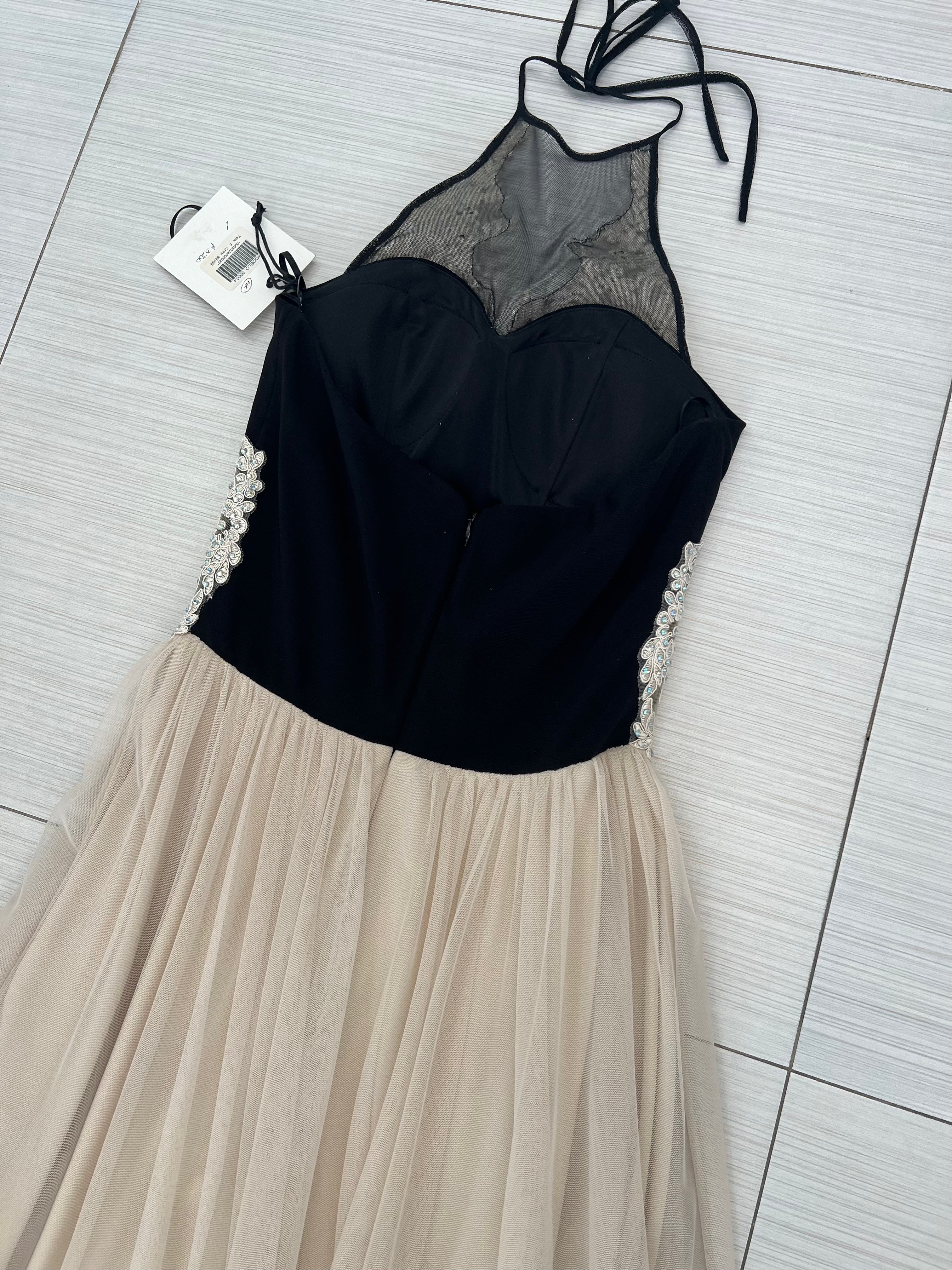 VESTIDO LARGO BEIGE CON NEGRO