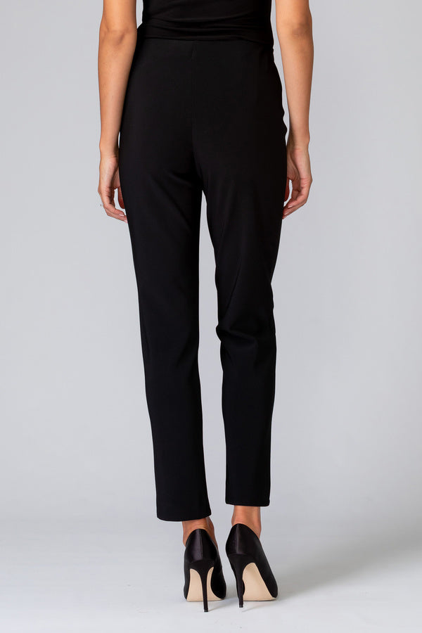 PANTALÓN NEGRO