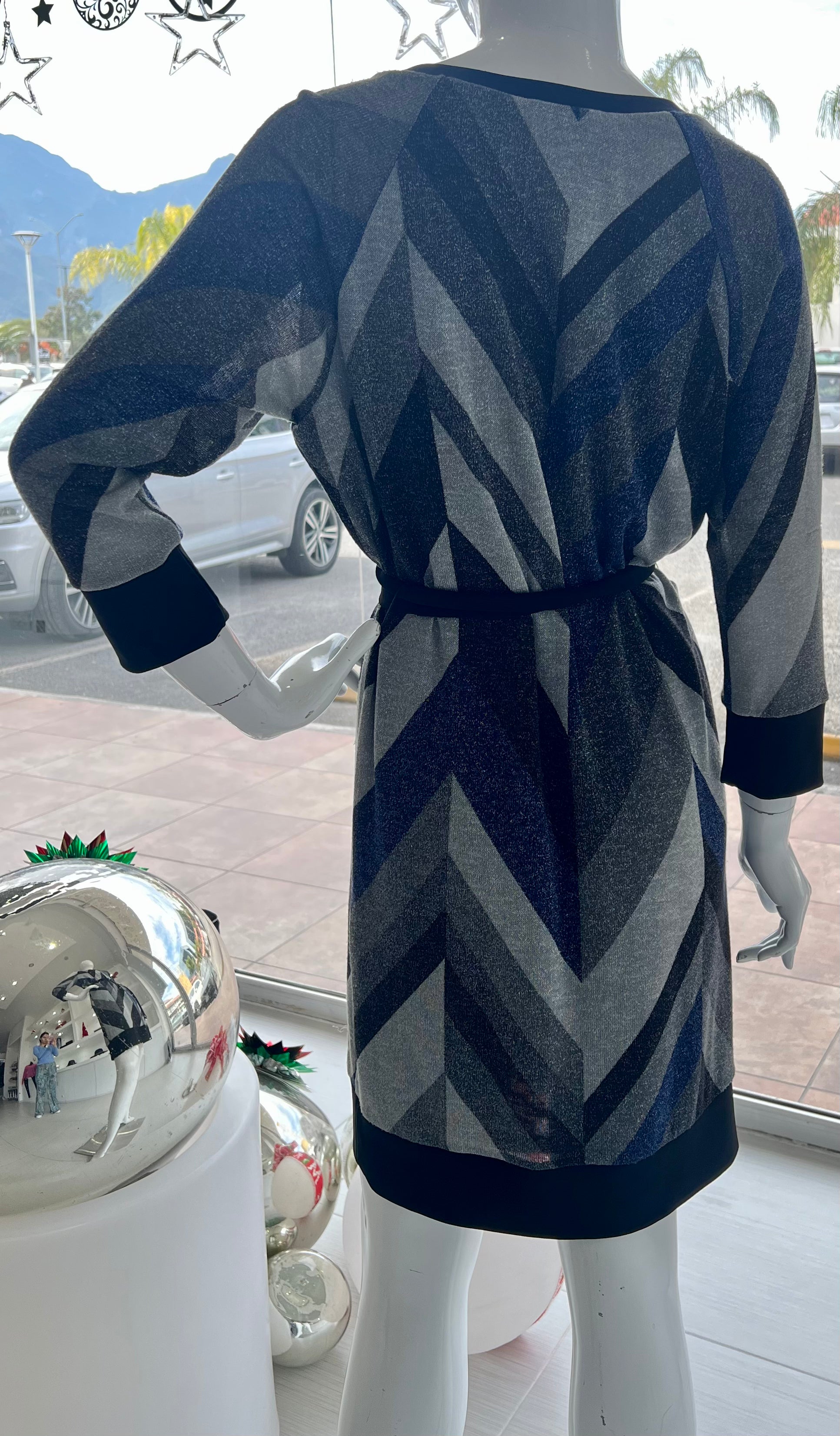 VESTIDO NEGRO ESTAMPADO