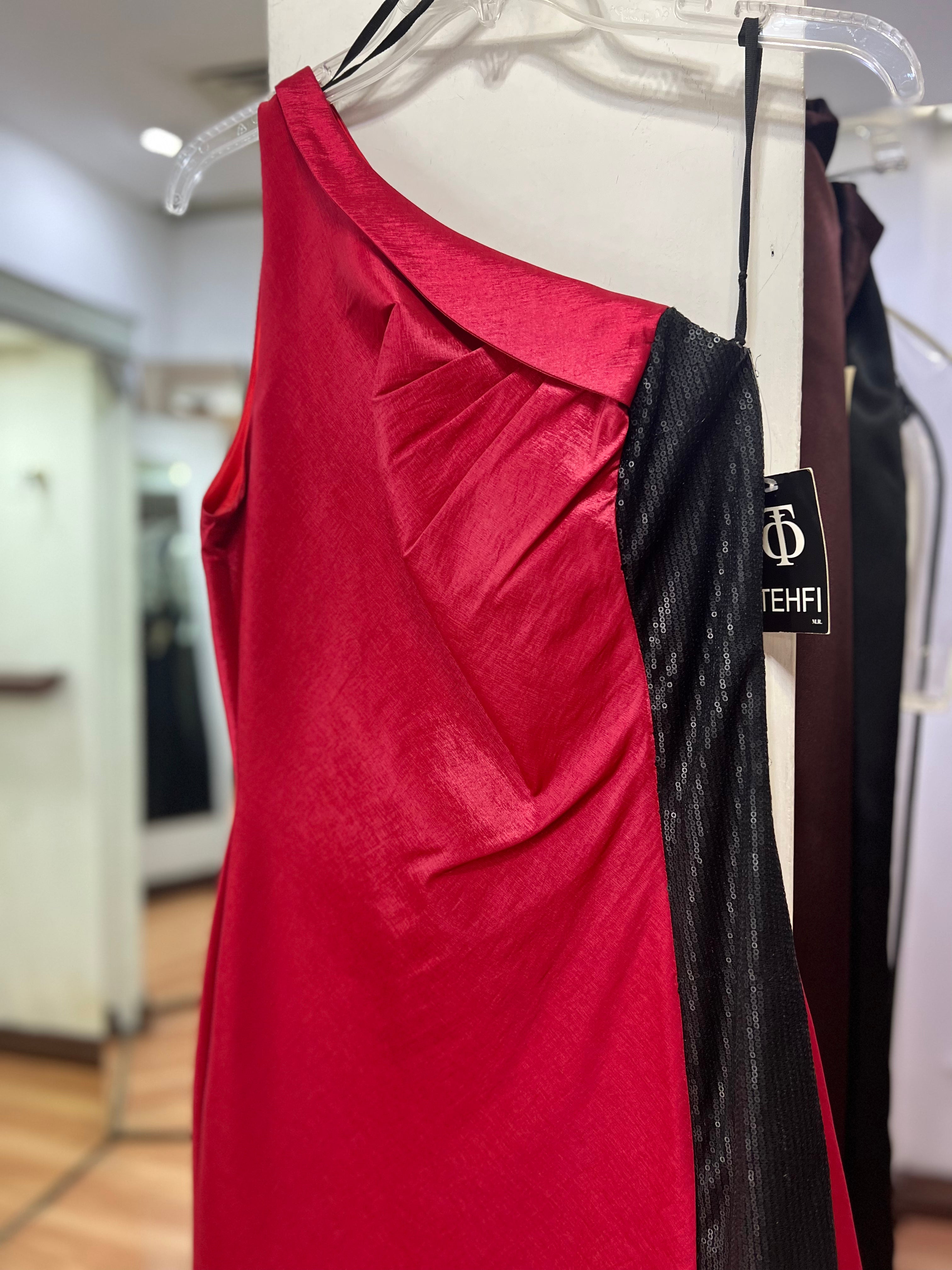 VESTIDO ROJO UN HOMBRO