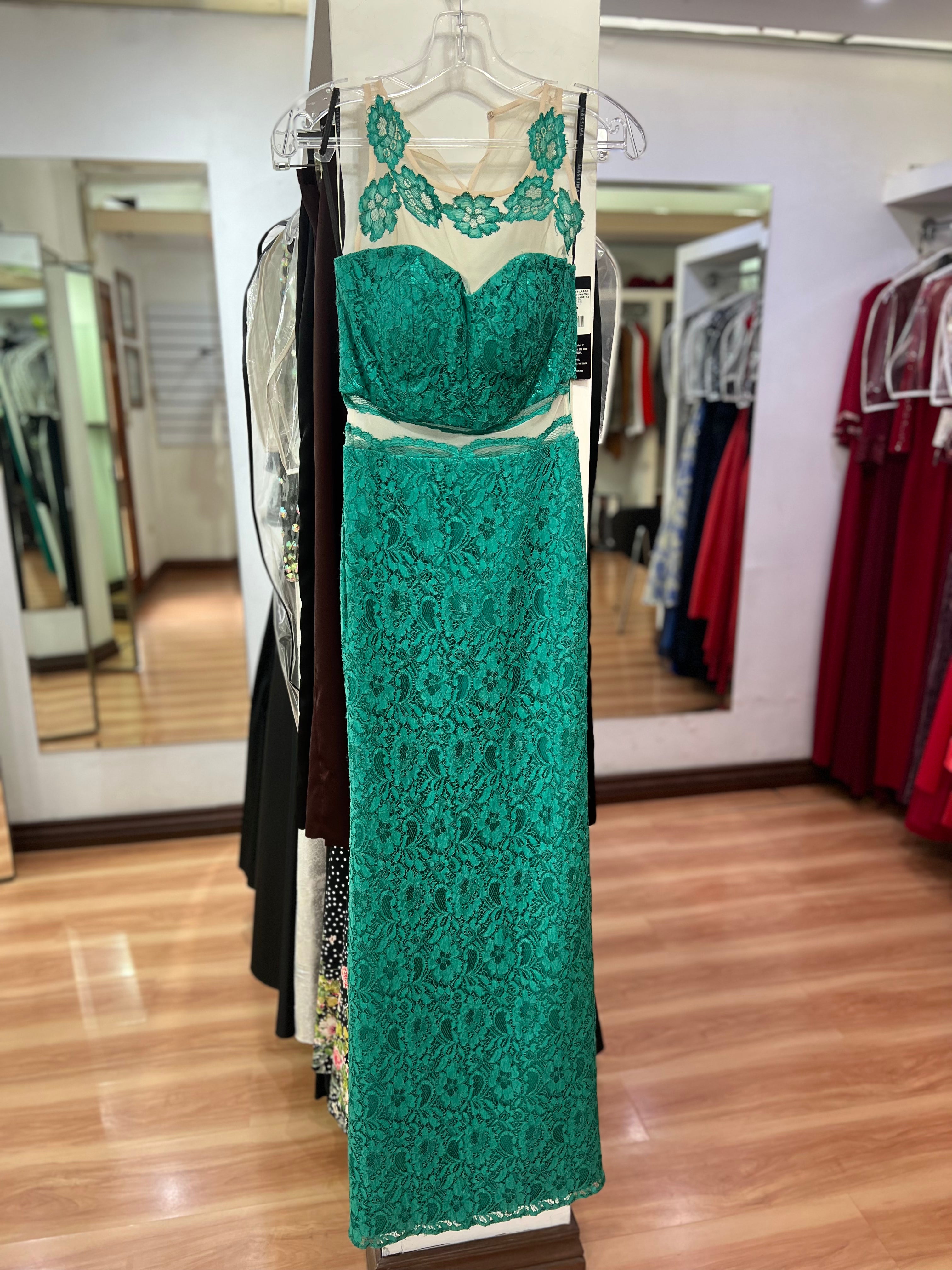 VESTIDO LARGO VERDE ENCAJE