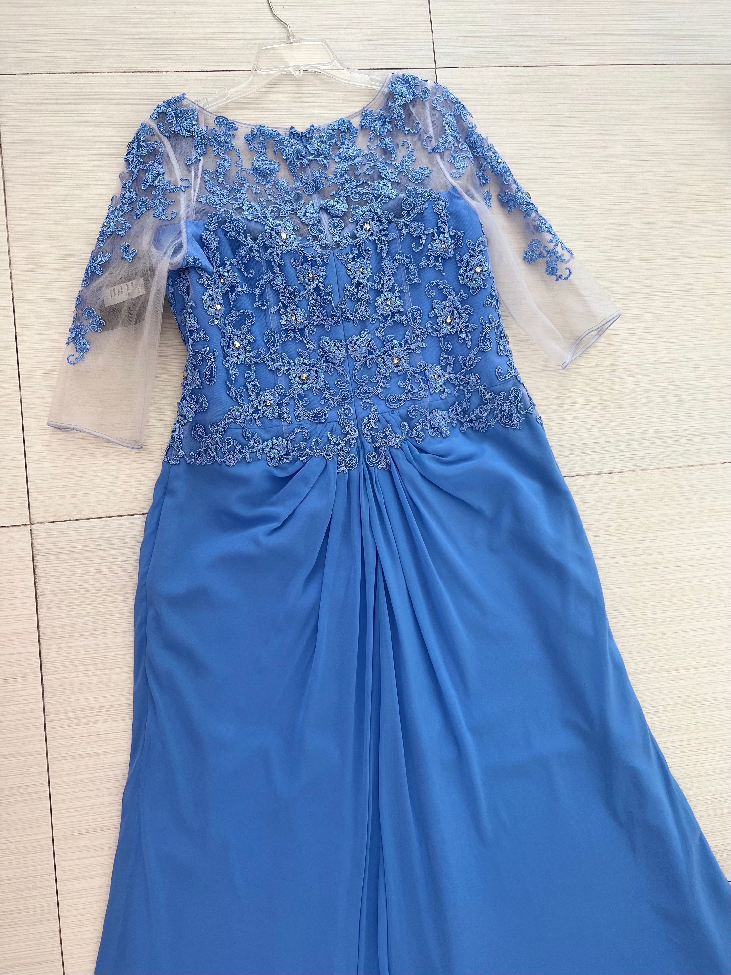VESTIDO LARGO AZUL ENCAJE