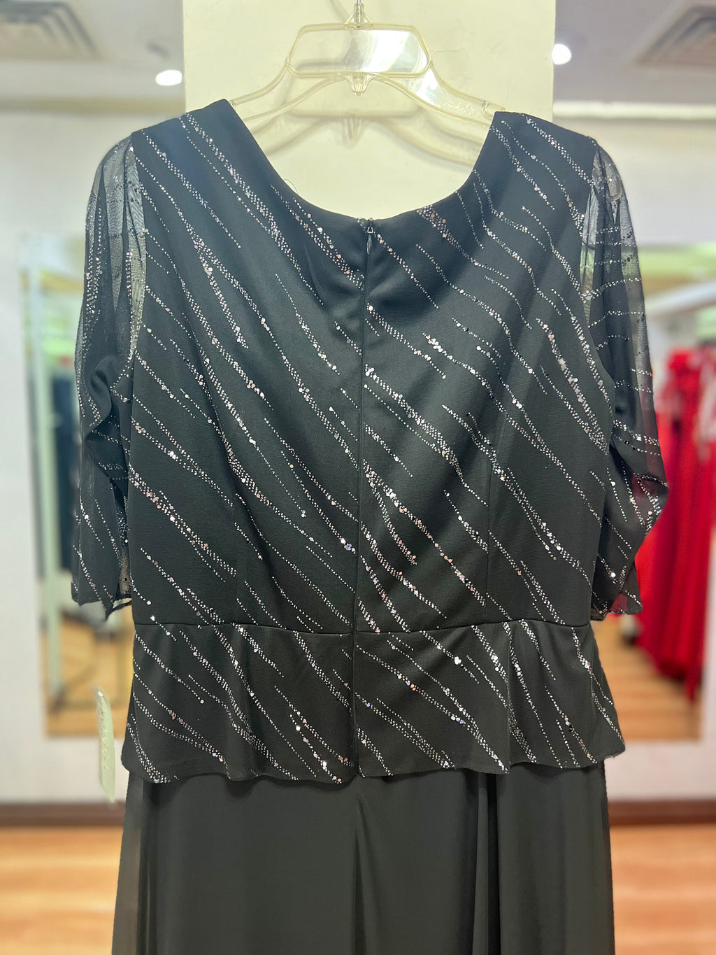 VESTIDO LARGO NEGRO PLATA